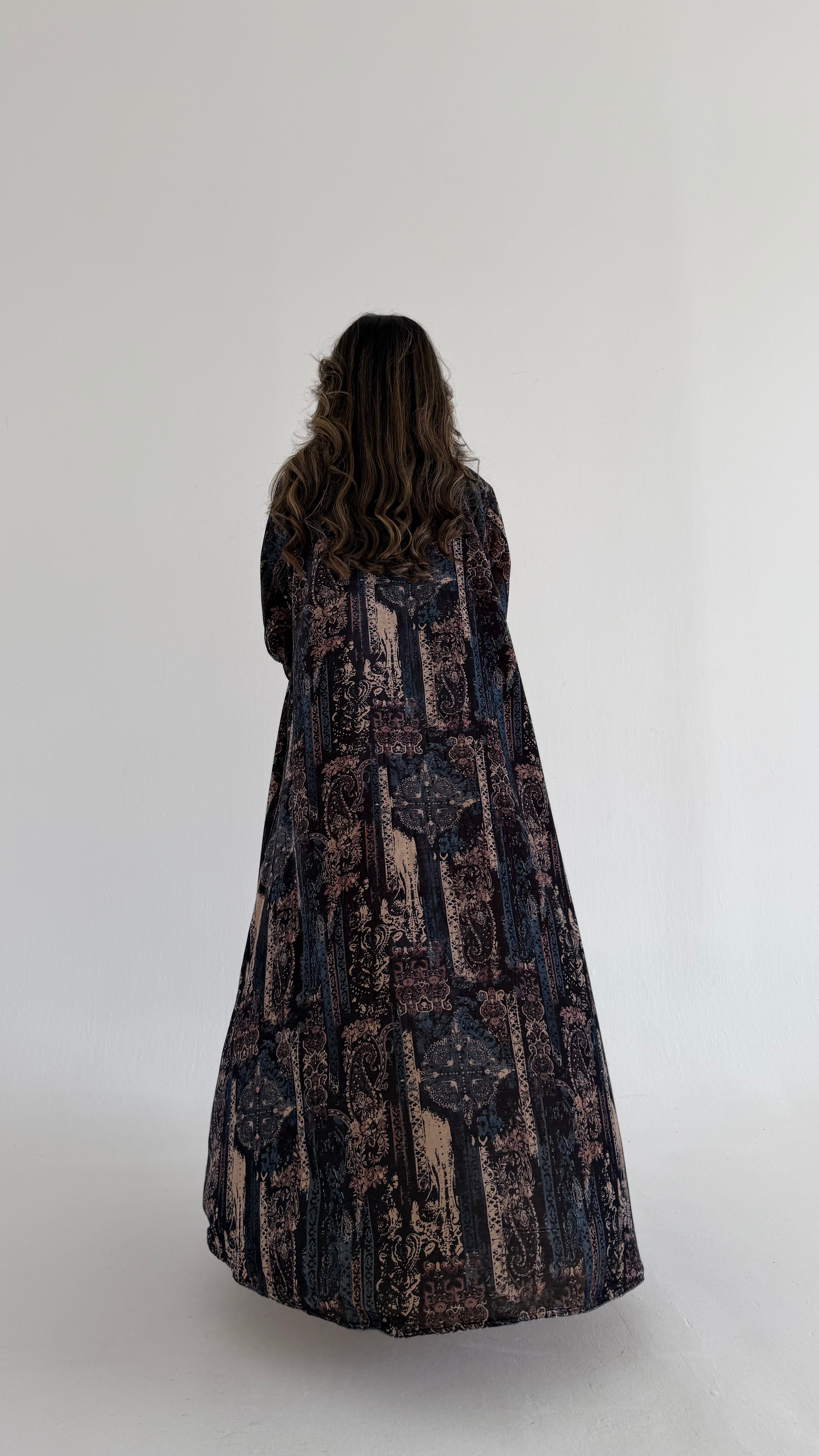 MW645 - Light Crepe Standing with Jacquard Half-Cloche