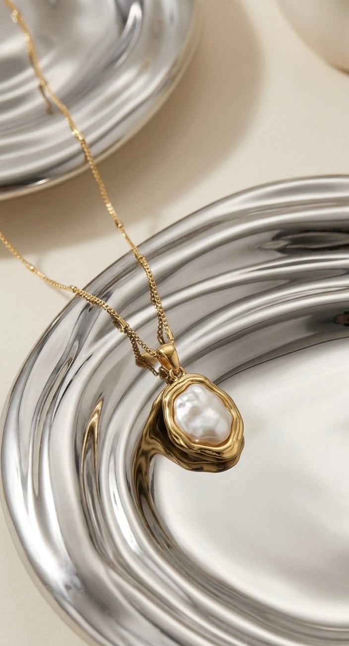 MWAC019 -  عقد بأسلوب كلاسيكي ذهبي - Aya