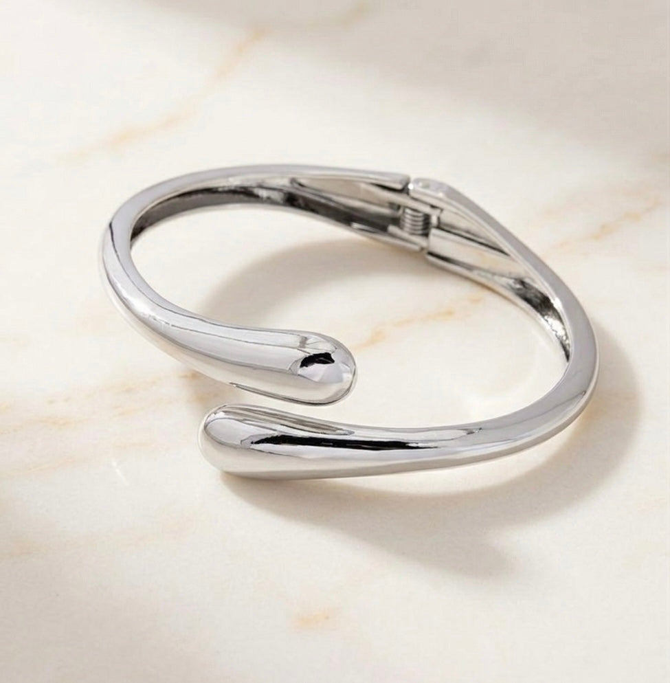 MWAC012 - إسورة فاخرة مطلية فضة - Aya