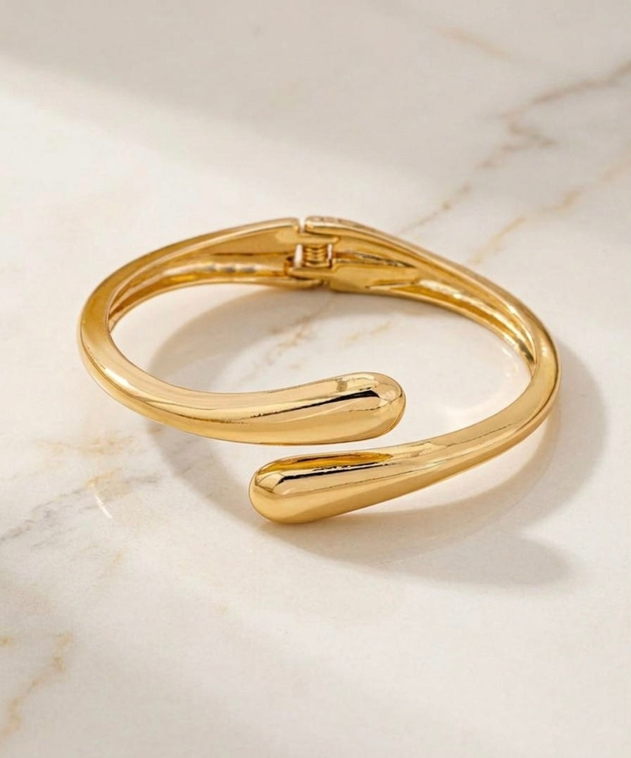 MWAC013 - إسورة فاخره مطليه بالذهب - Aya