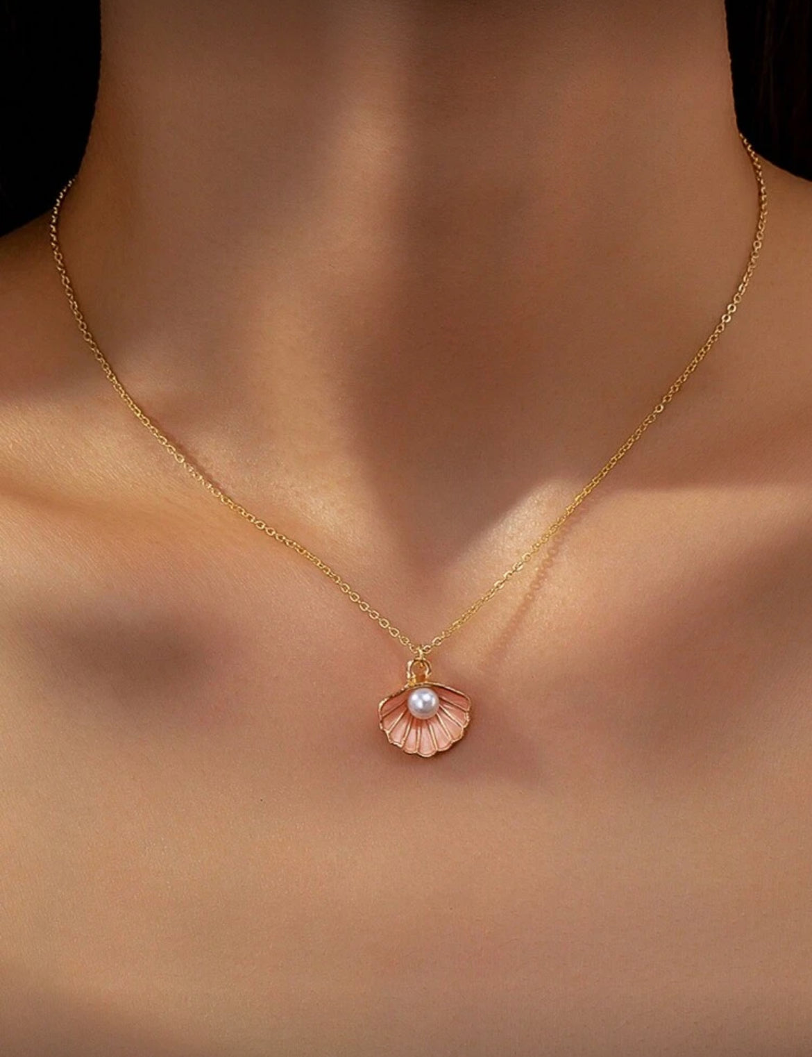 MWAC017 - عقد أنيق بصدف ولؤلؤ - Aya