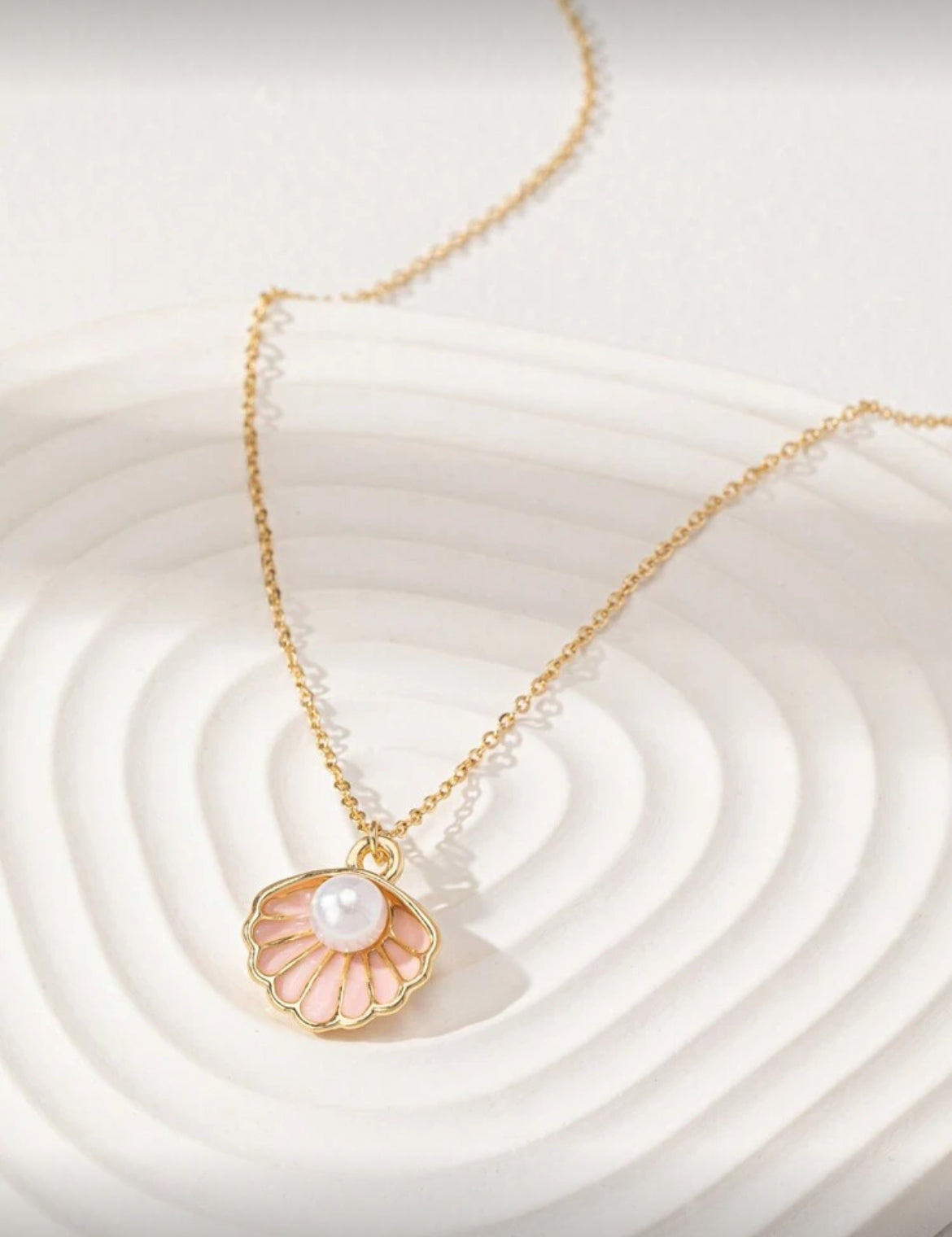 MWAC017 - عقد أنيق بصدف ولؤلؤ - Aya