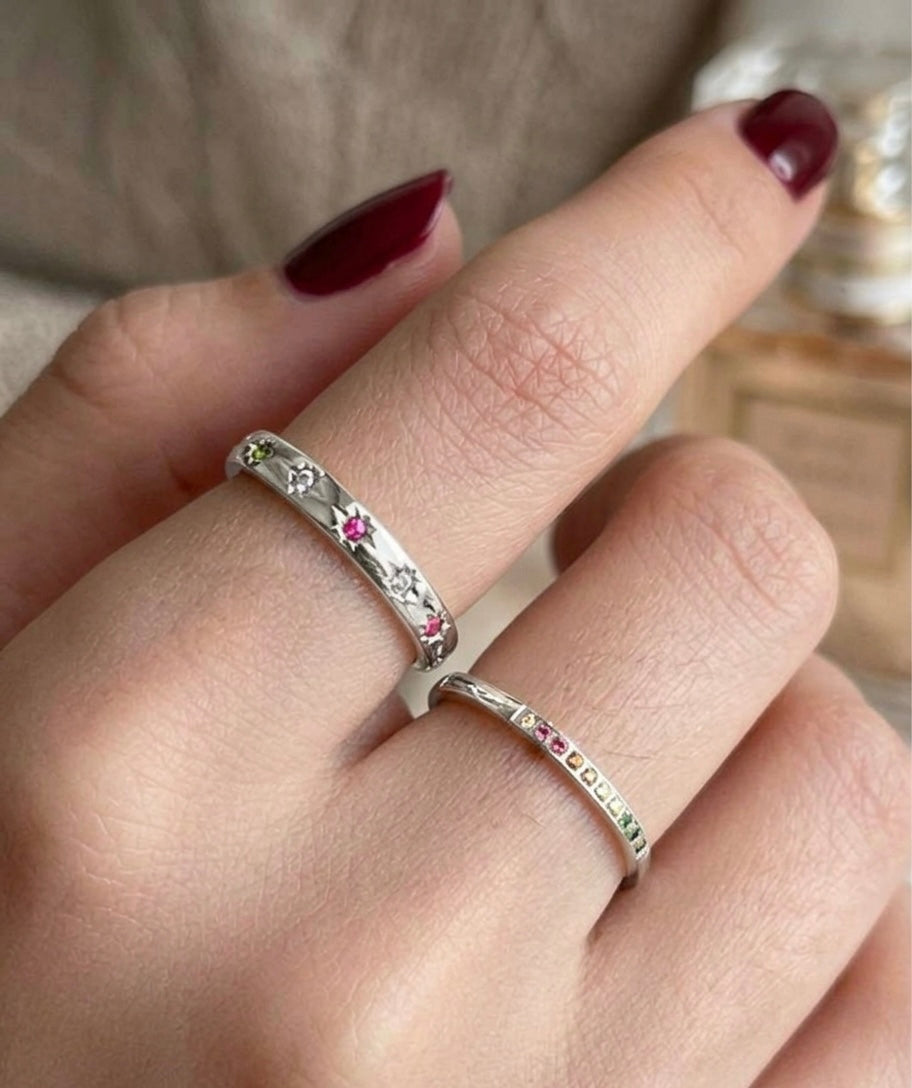 MWAC005 - طقم خاتمين: بأحجار زركون ملونة – قابل للتعديل - Aya