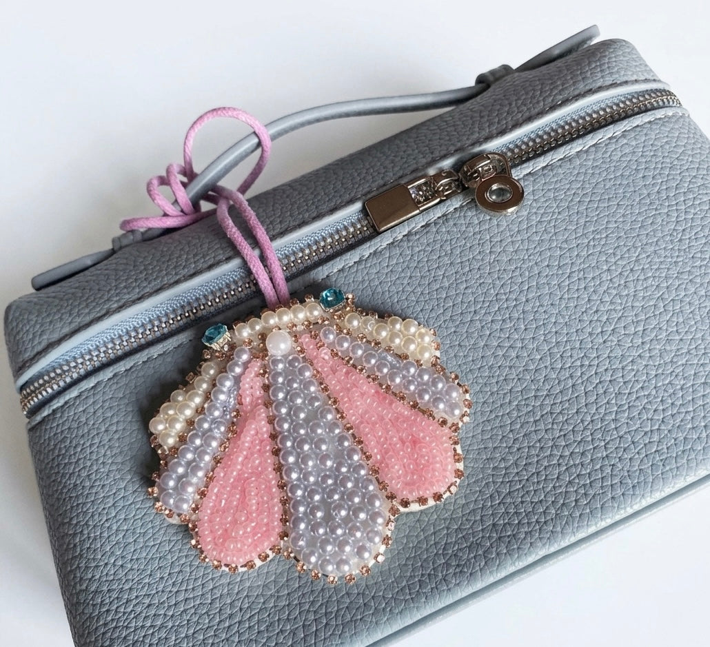 MWAC034 - ‎تعليقة شنطة صناعه يدوية بشكل صدفة - Aya