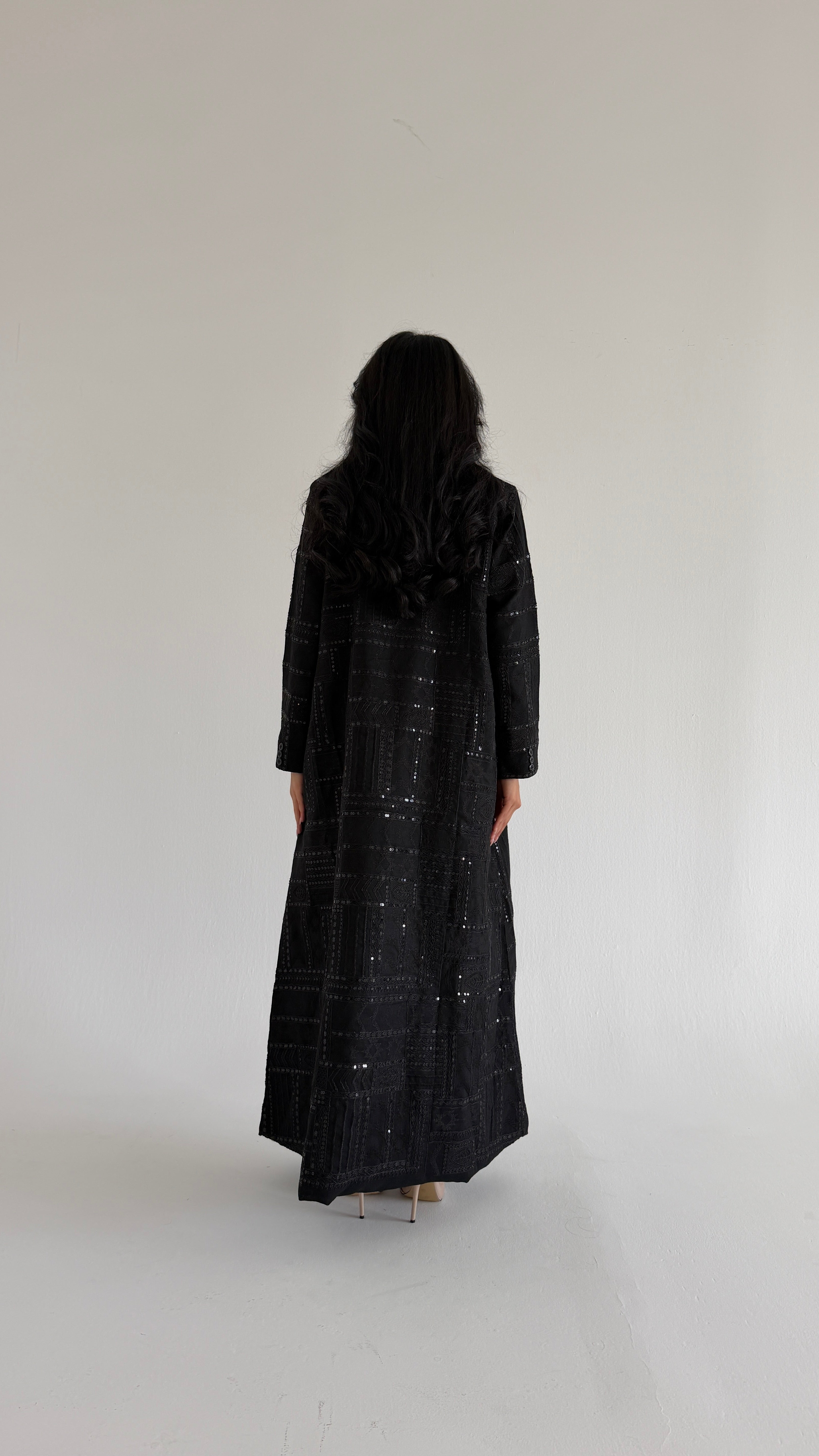 MWT1109 - عباية بليزر اسود تطريز - Aya