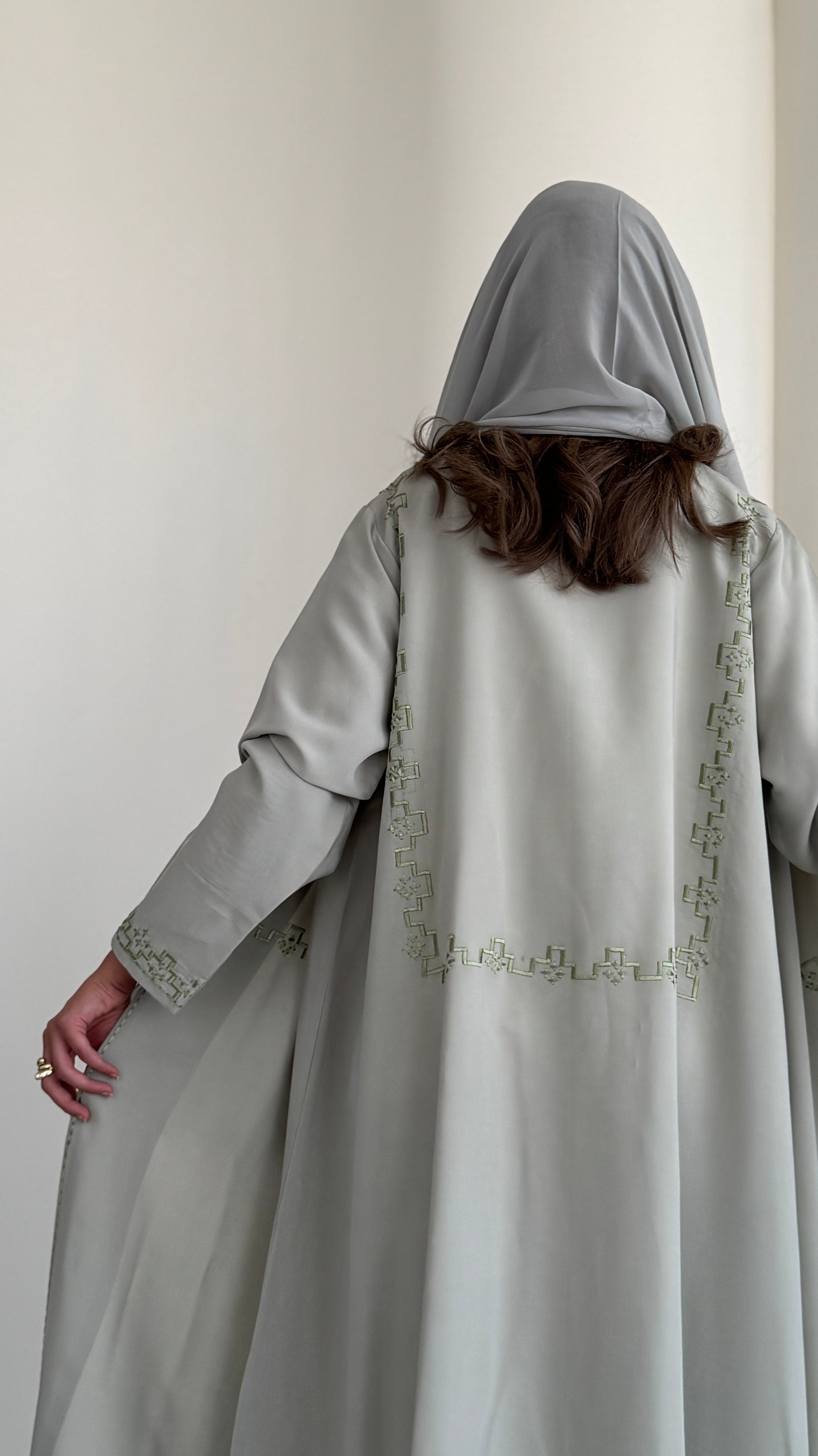 MWT346 - عباية اخضر فاتح - Aya