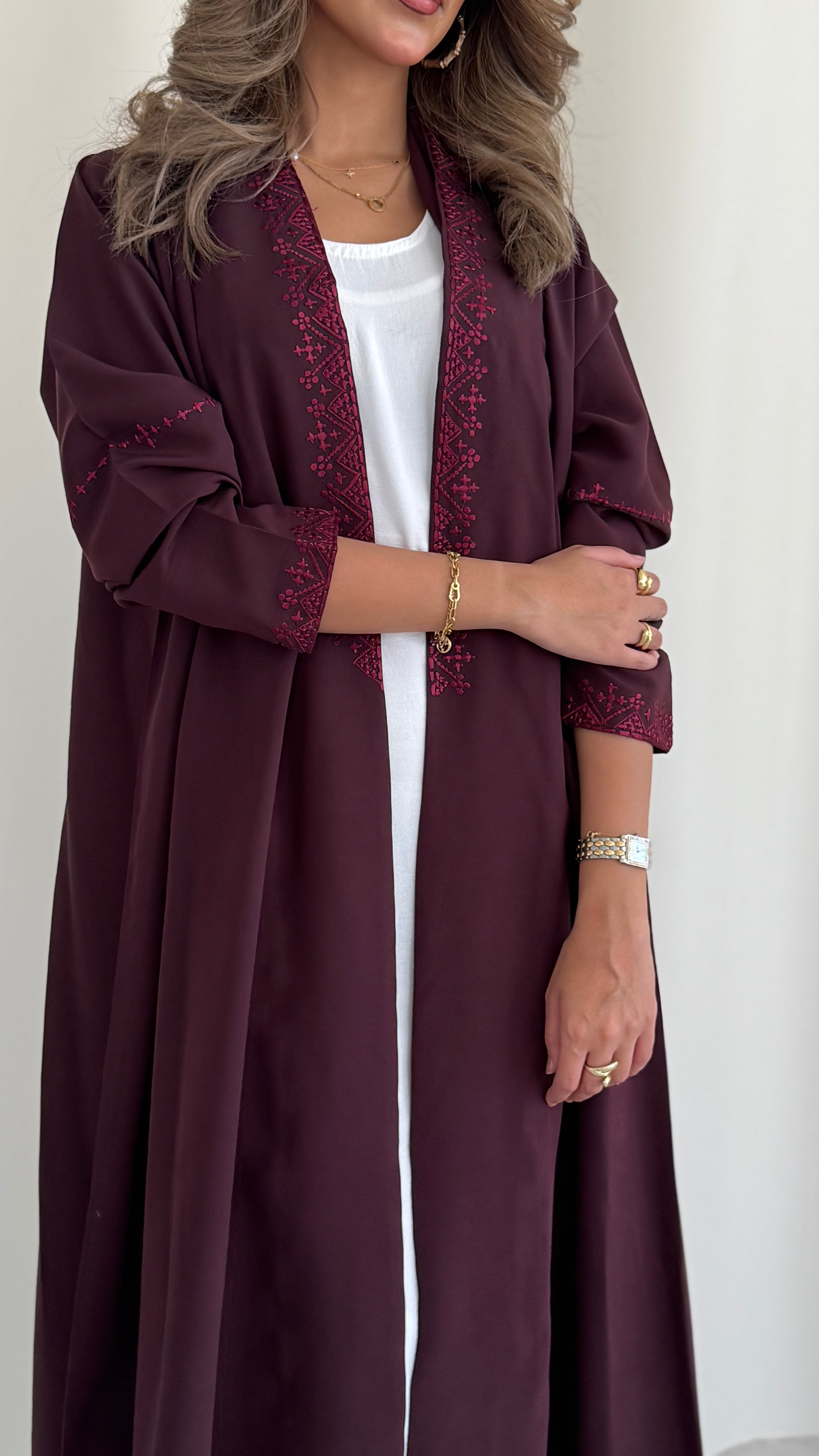 MWT349 - عباية عنابي مع تطريز - Aya