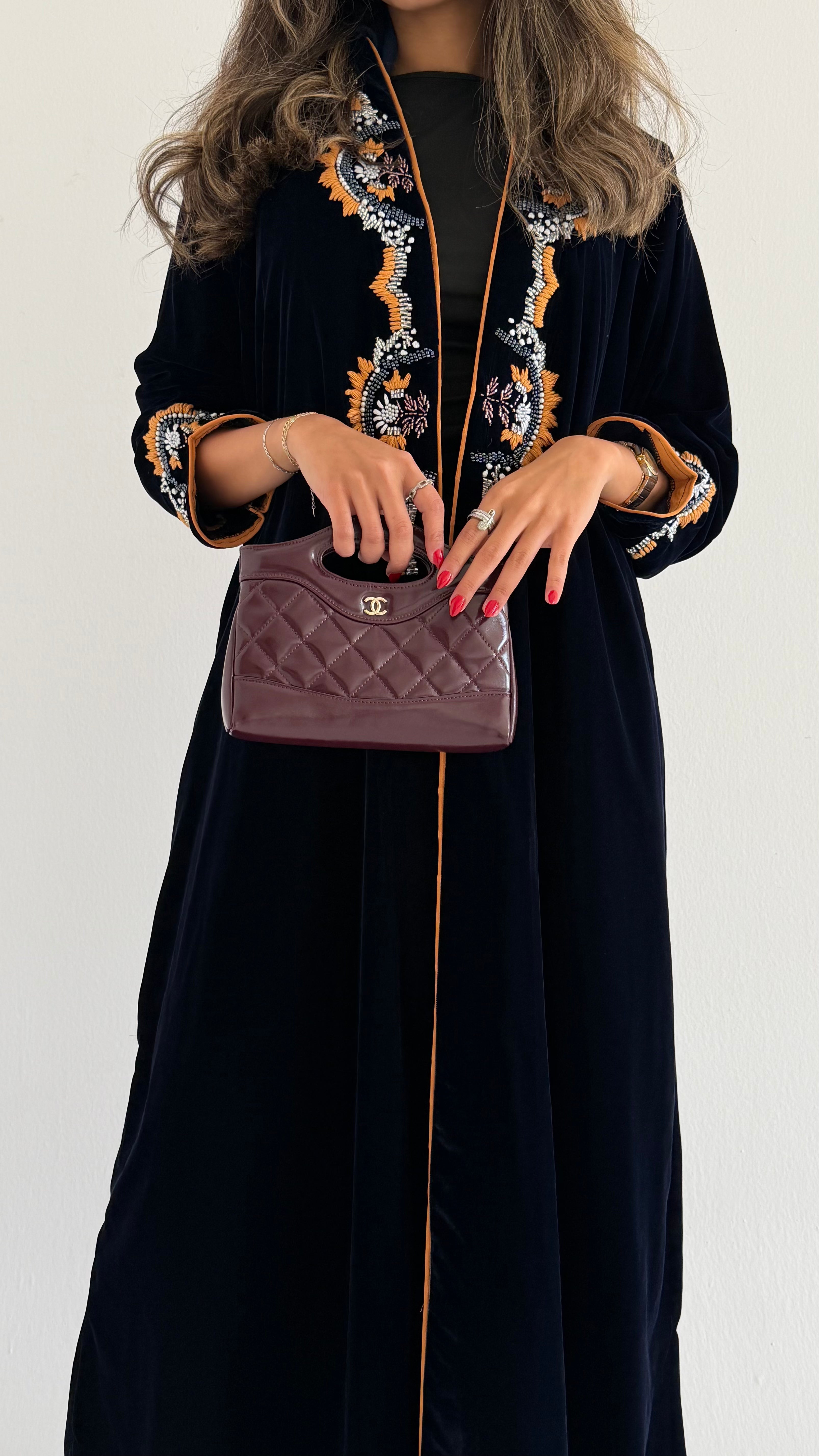 MW645 - Light Crepe Standing with Jacquard Half-Cloche