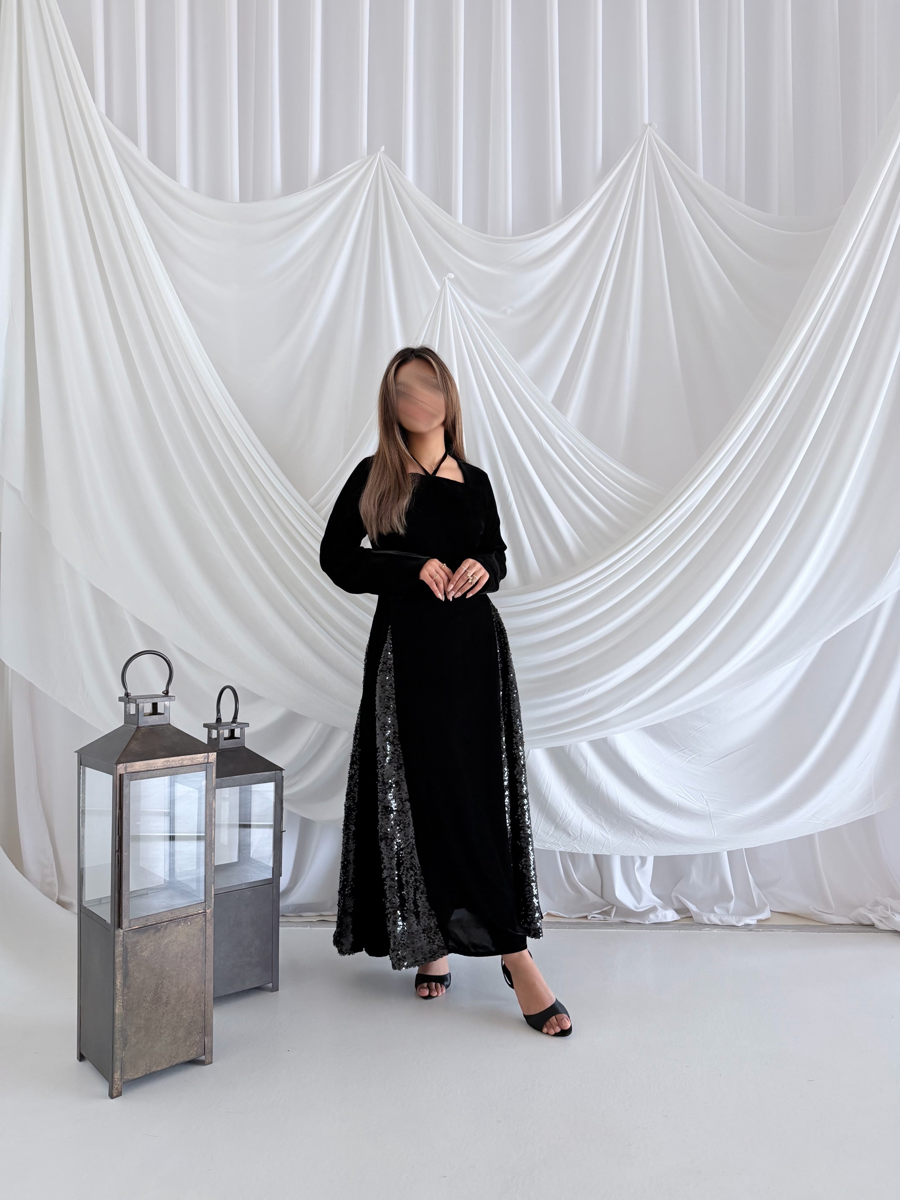 MWJ025 - جلابية اسود مع اضافة ترتر اسود مثلثات قصة كلوش - Aya