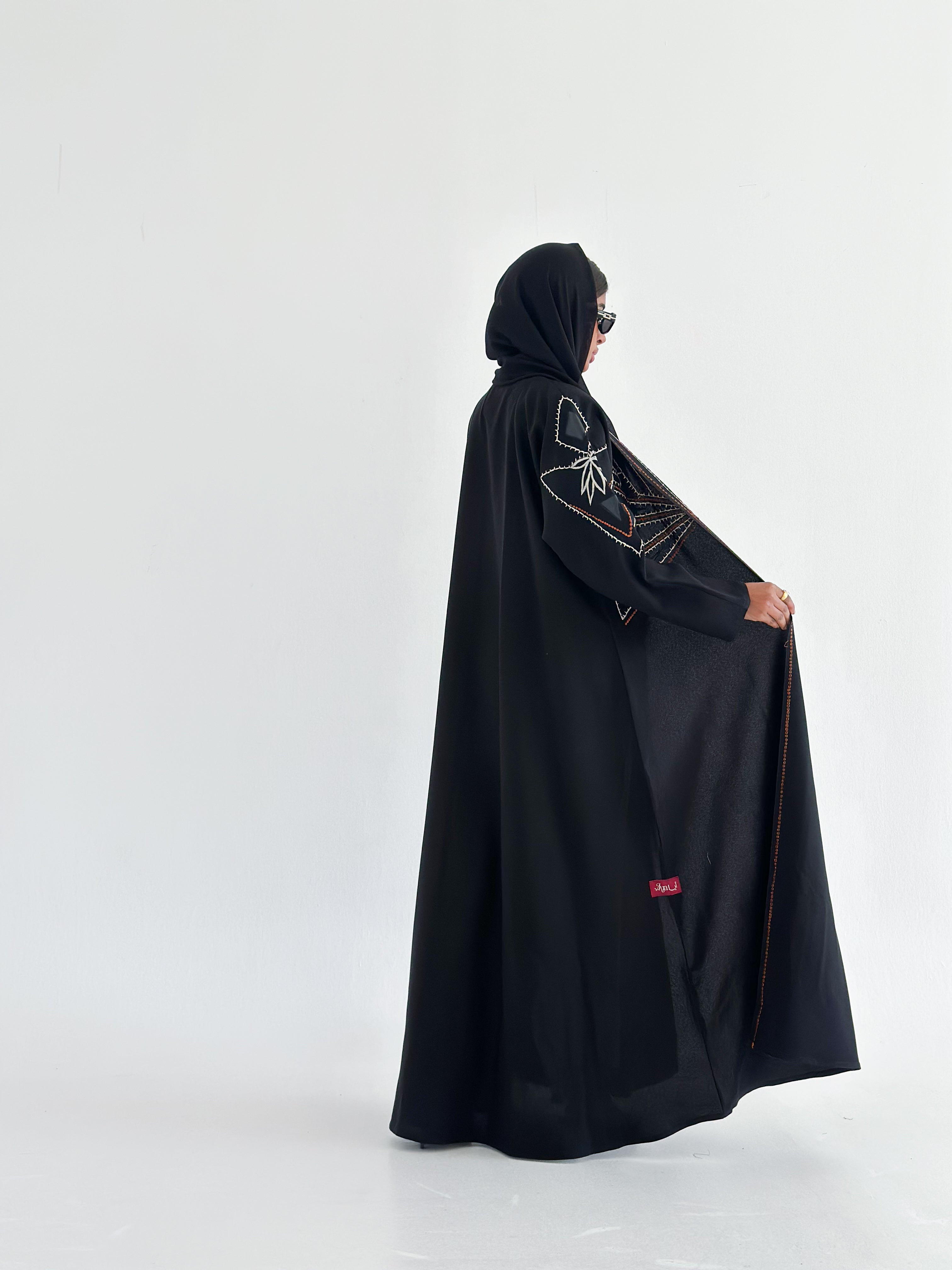 MW645 - Light Crepe Standing with Jacquard Half-Cloche