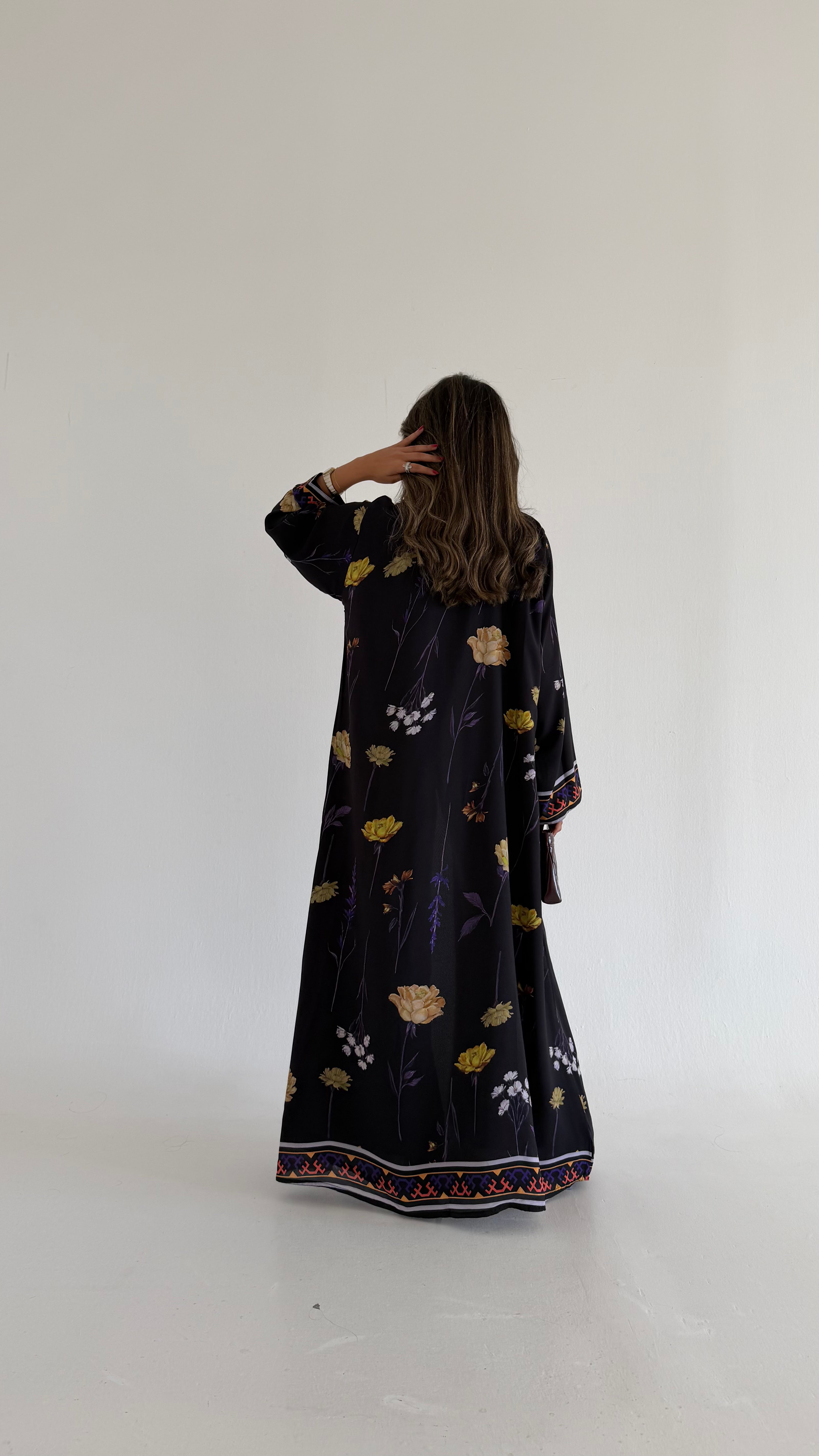 MW645 - Light Crepe Standing with Jacquard Half-Cloche