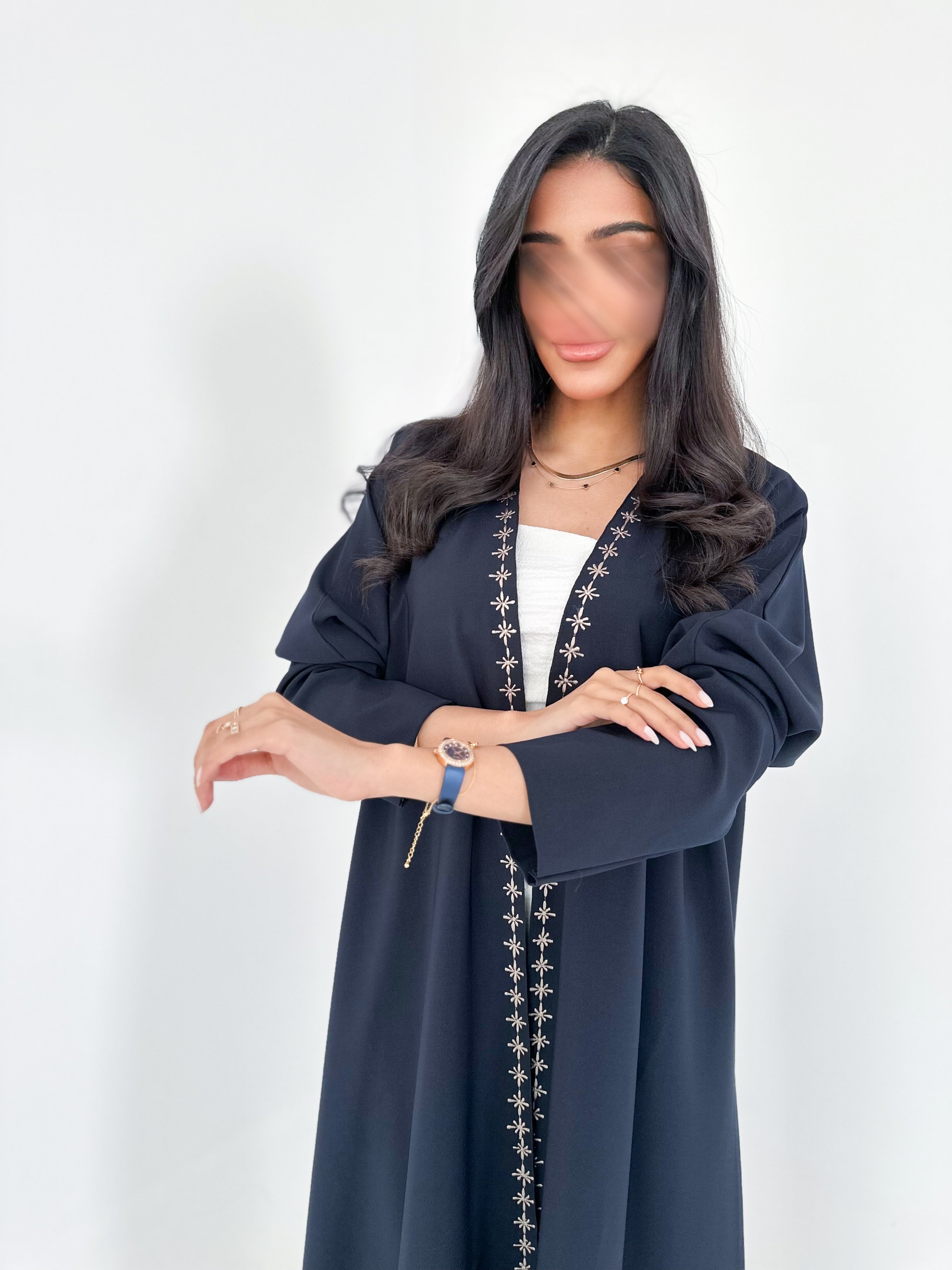 MW645 - Light Crepe Standing with Jacquard Half-Cloche