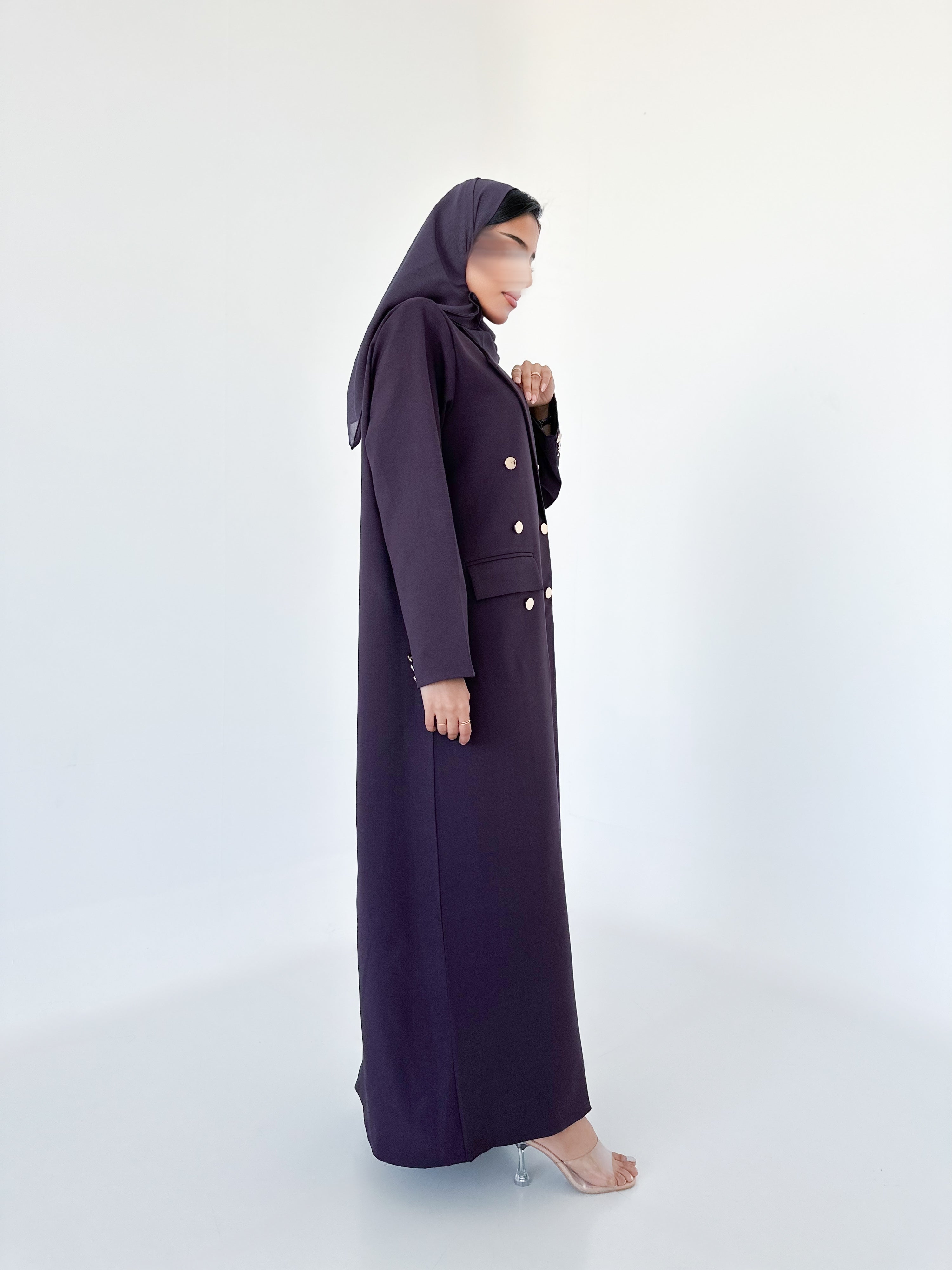 MW645 - Light Crepe Standing with Jacquard Half-Cloche
