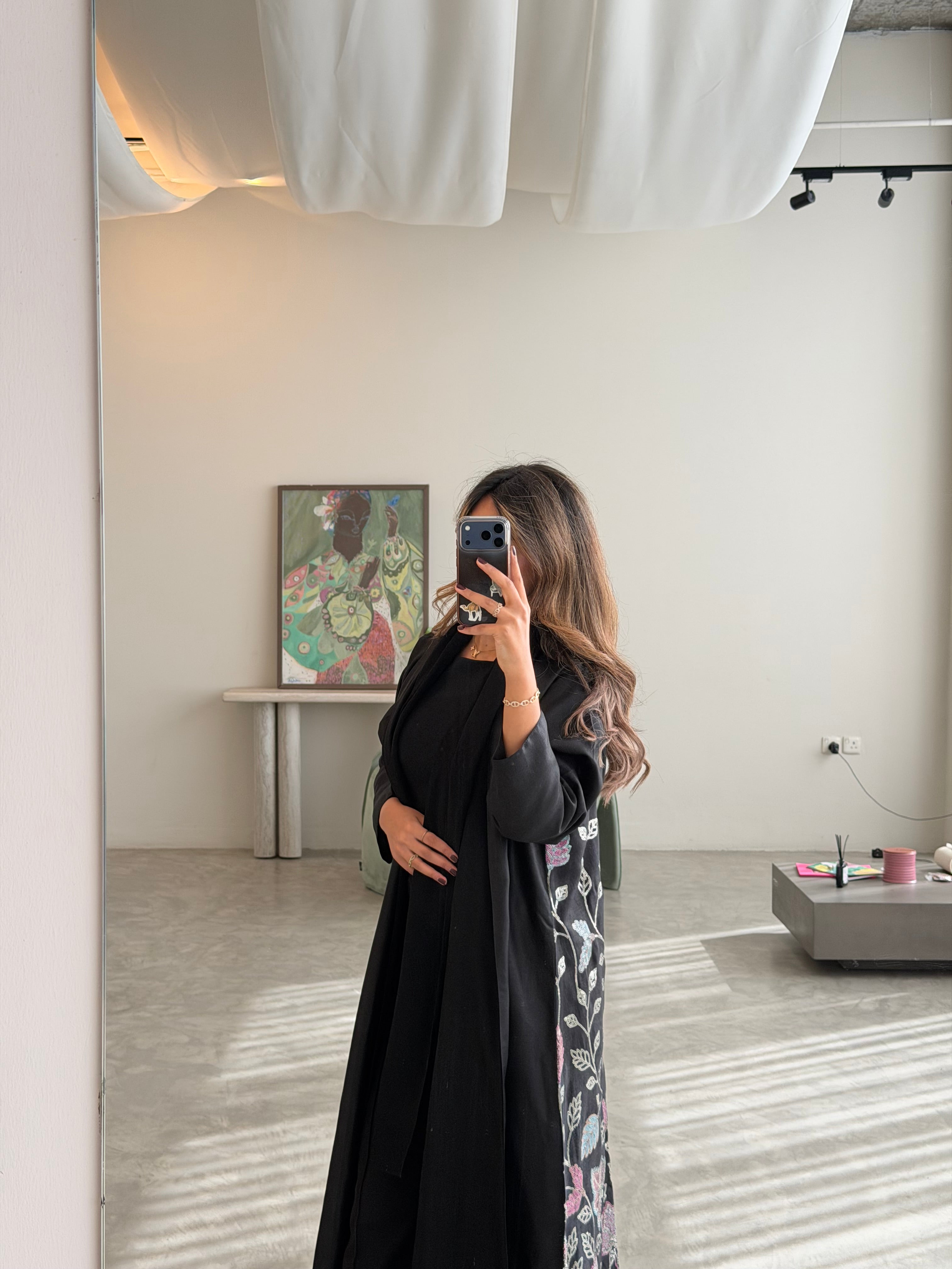 MWT1050 - عبايه بتدخيله لنن تطريز - Aya