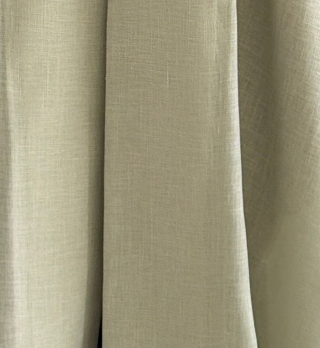 MW2124 - عباية لينن أنيقة بقصّة هينك عصرية - Aya