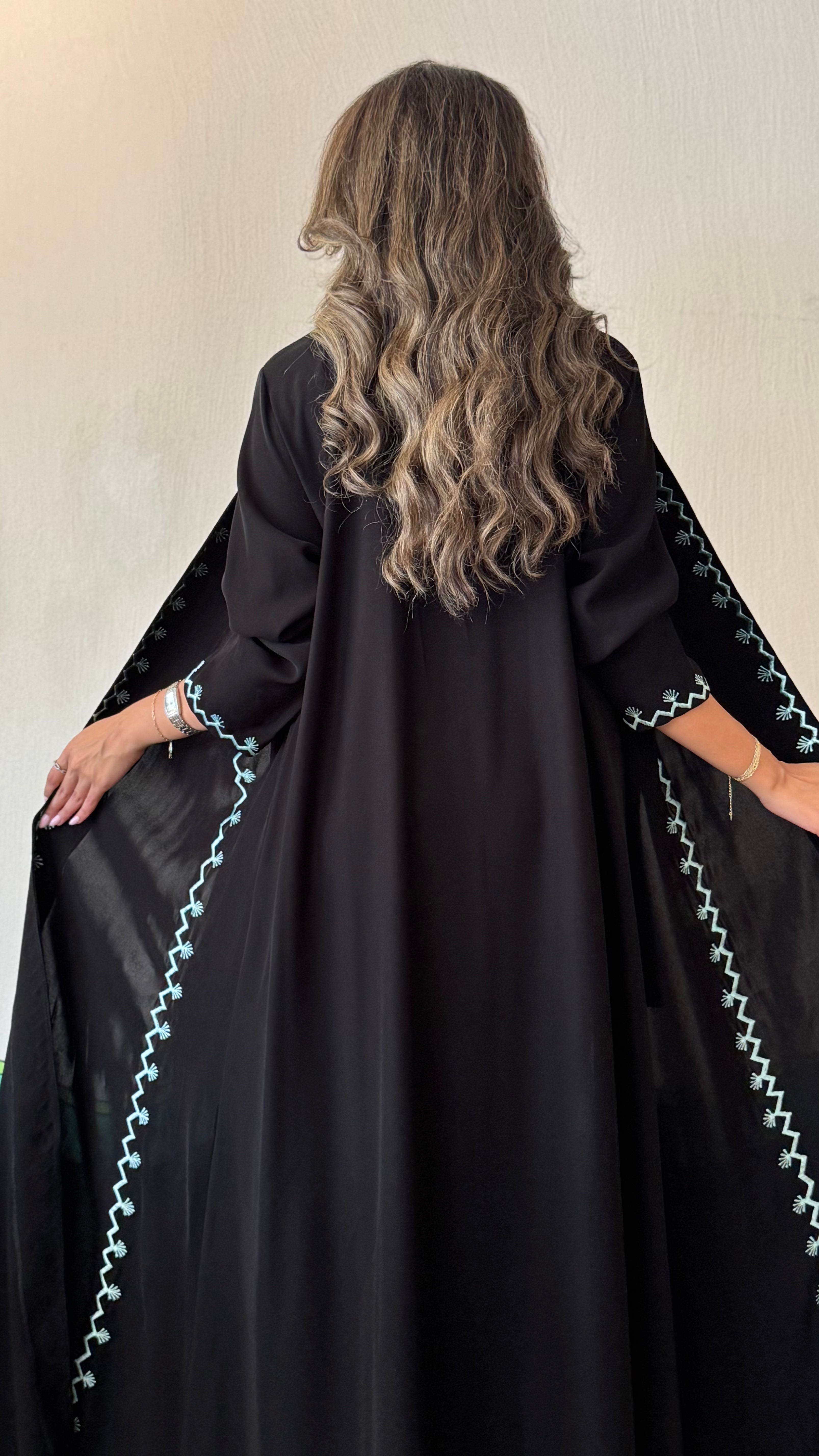 MW645 - Light Crepe Standing with Jacquard Half-Cloche