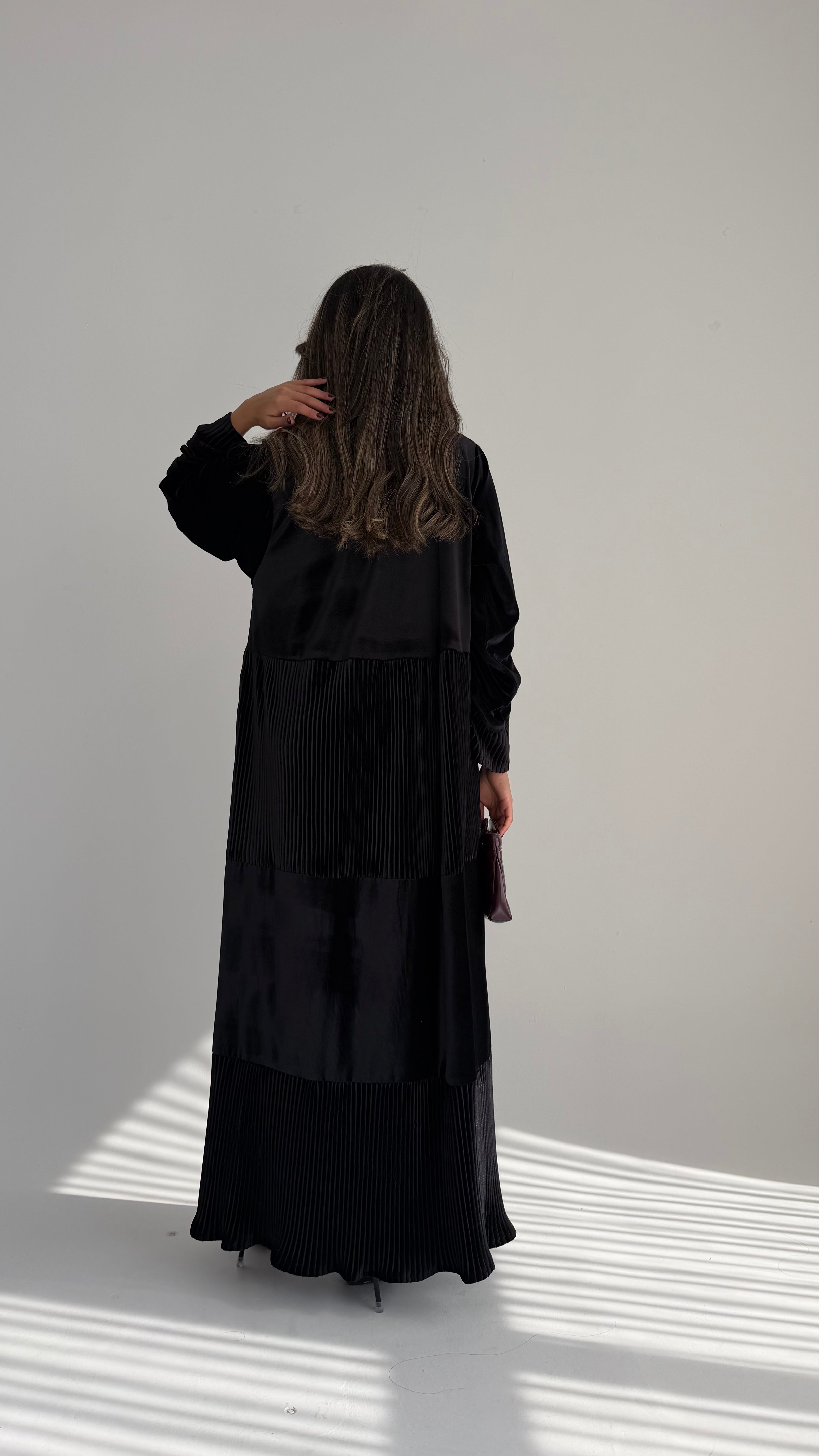 MWT878 - عباية مخمل بيليسية