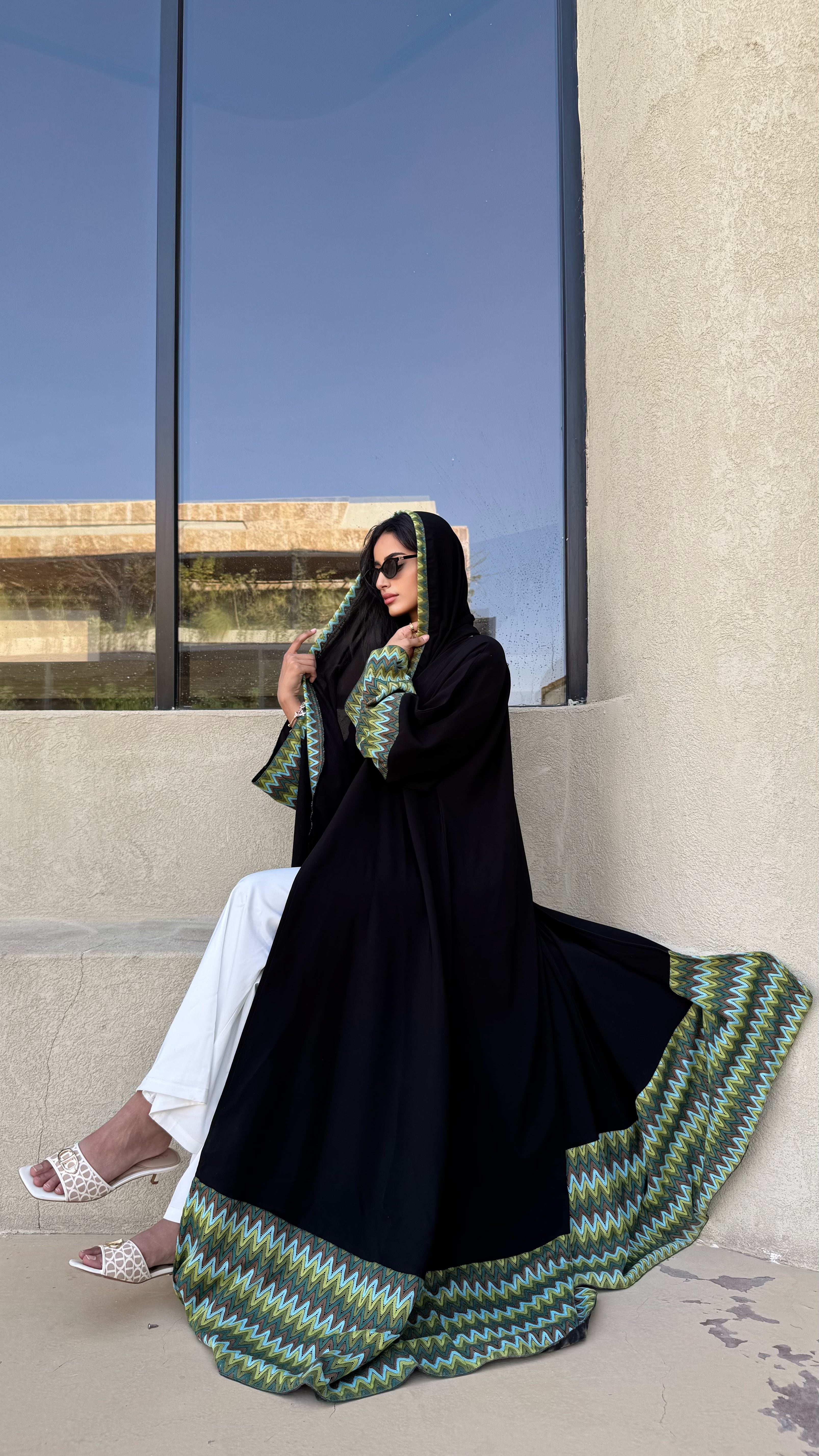 MW645 - Light Crepe Standing with Jacquard Half-Cloche