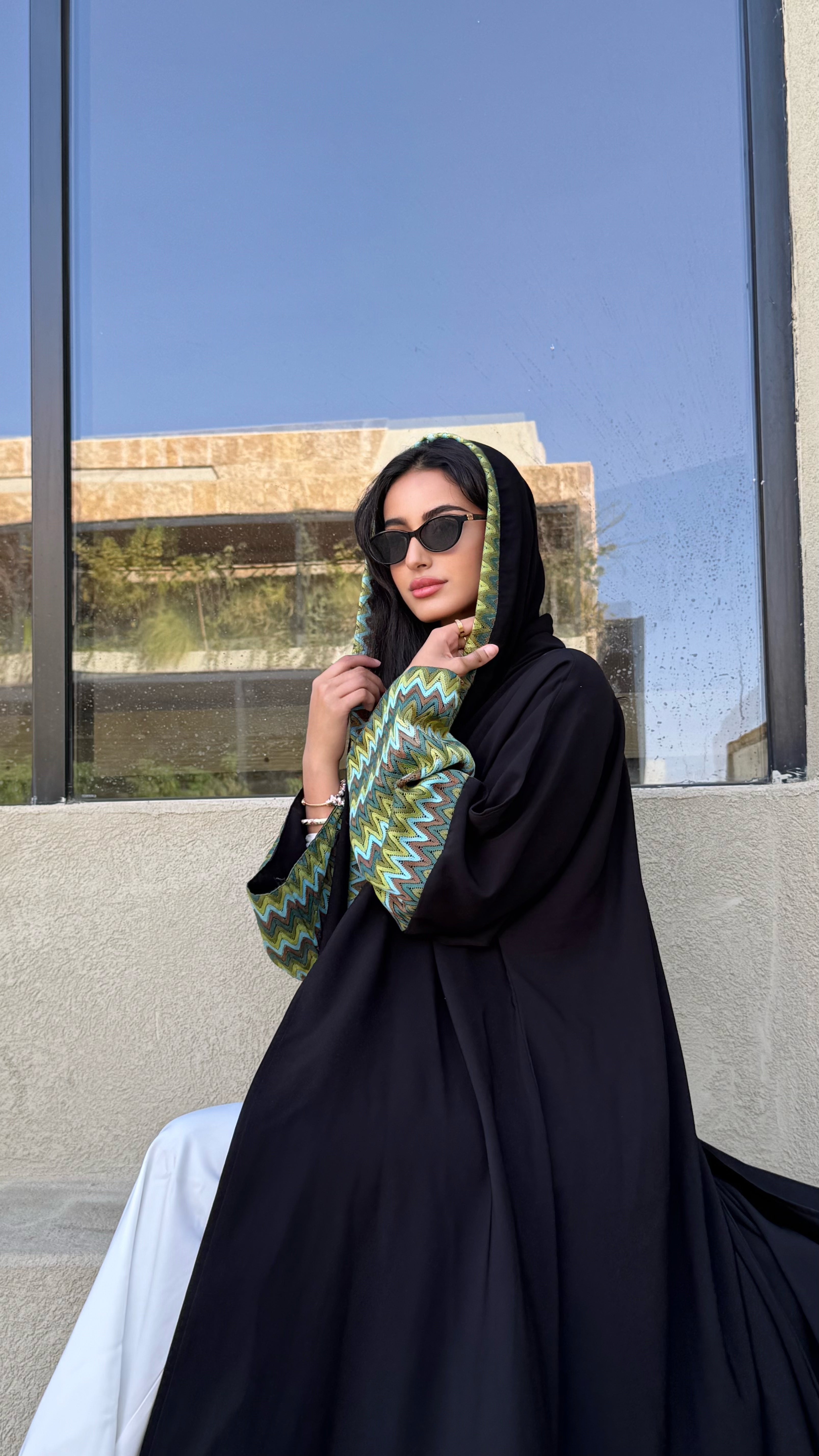 MW645 - Light Crepe Standing with Jacquard Half-Cloche