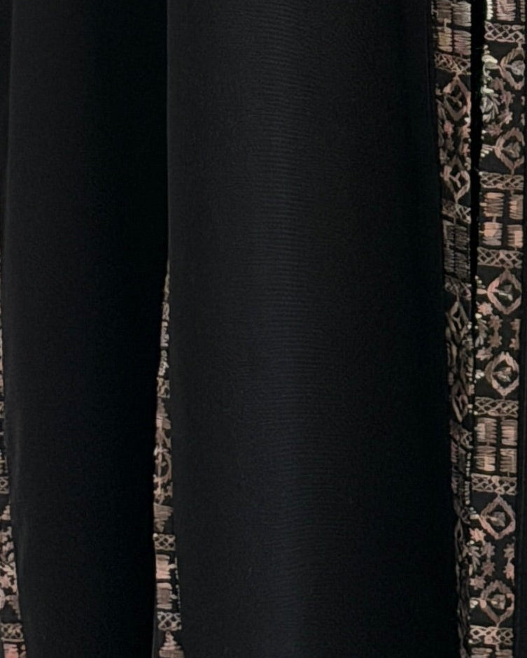 MWT796 - عبايه كريب مع تطريز - Aya