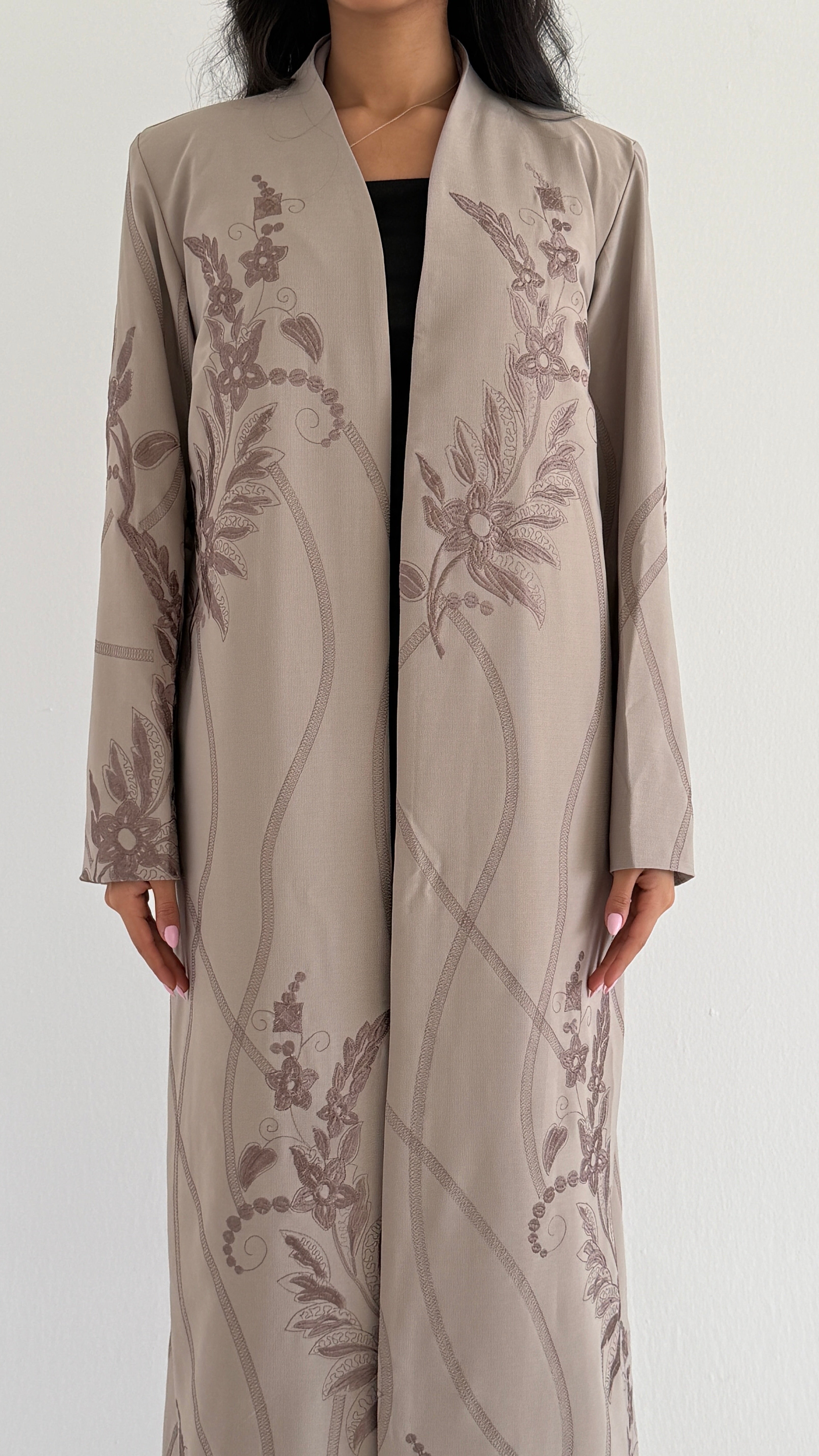 MW2030 - عبايه كريب تطريز كامبيوتر كامل - Aya