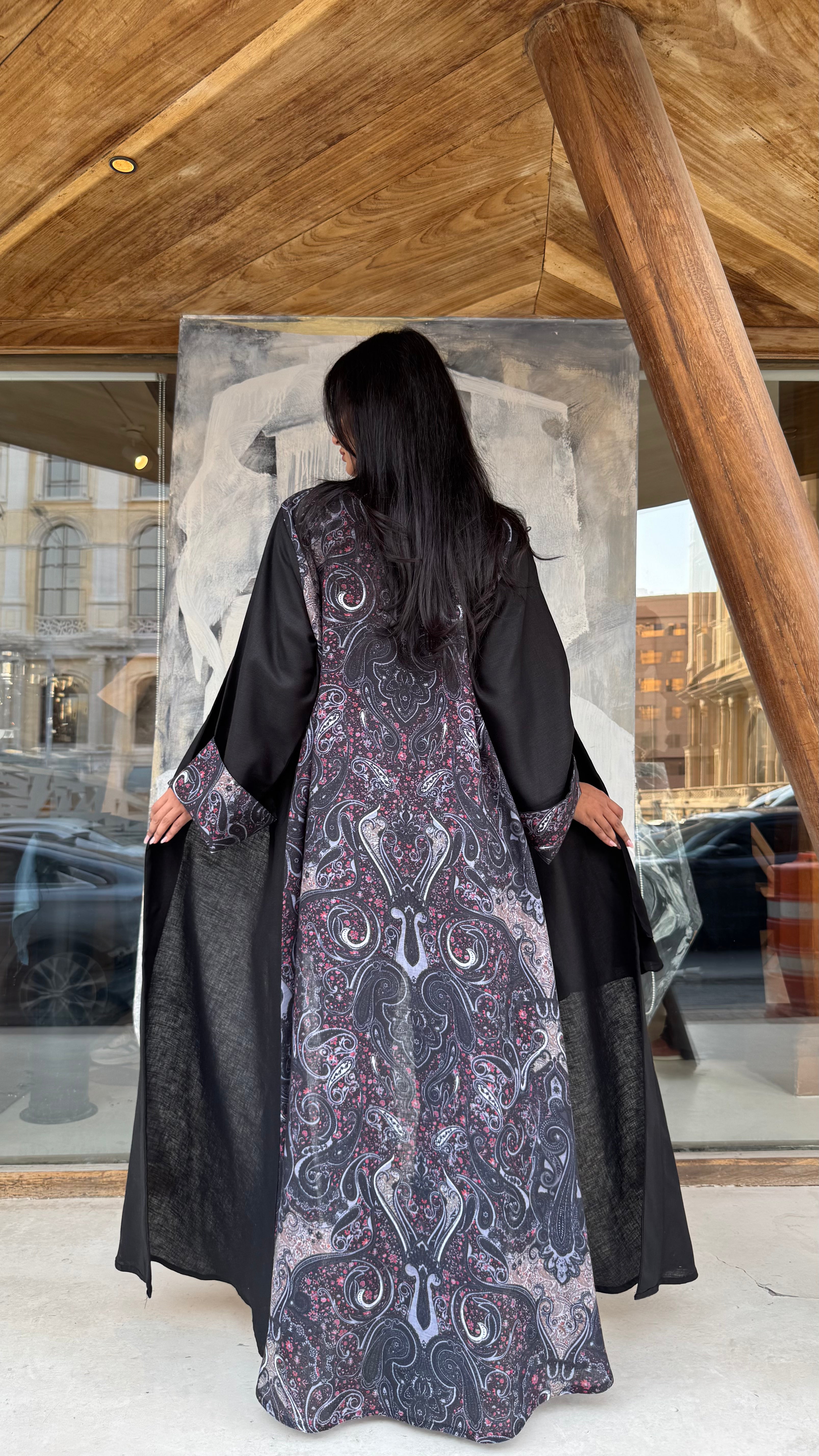 MW645 - Light Crepe Standing with Jacquard Half-Cloche