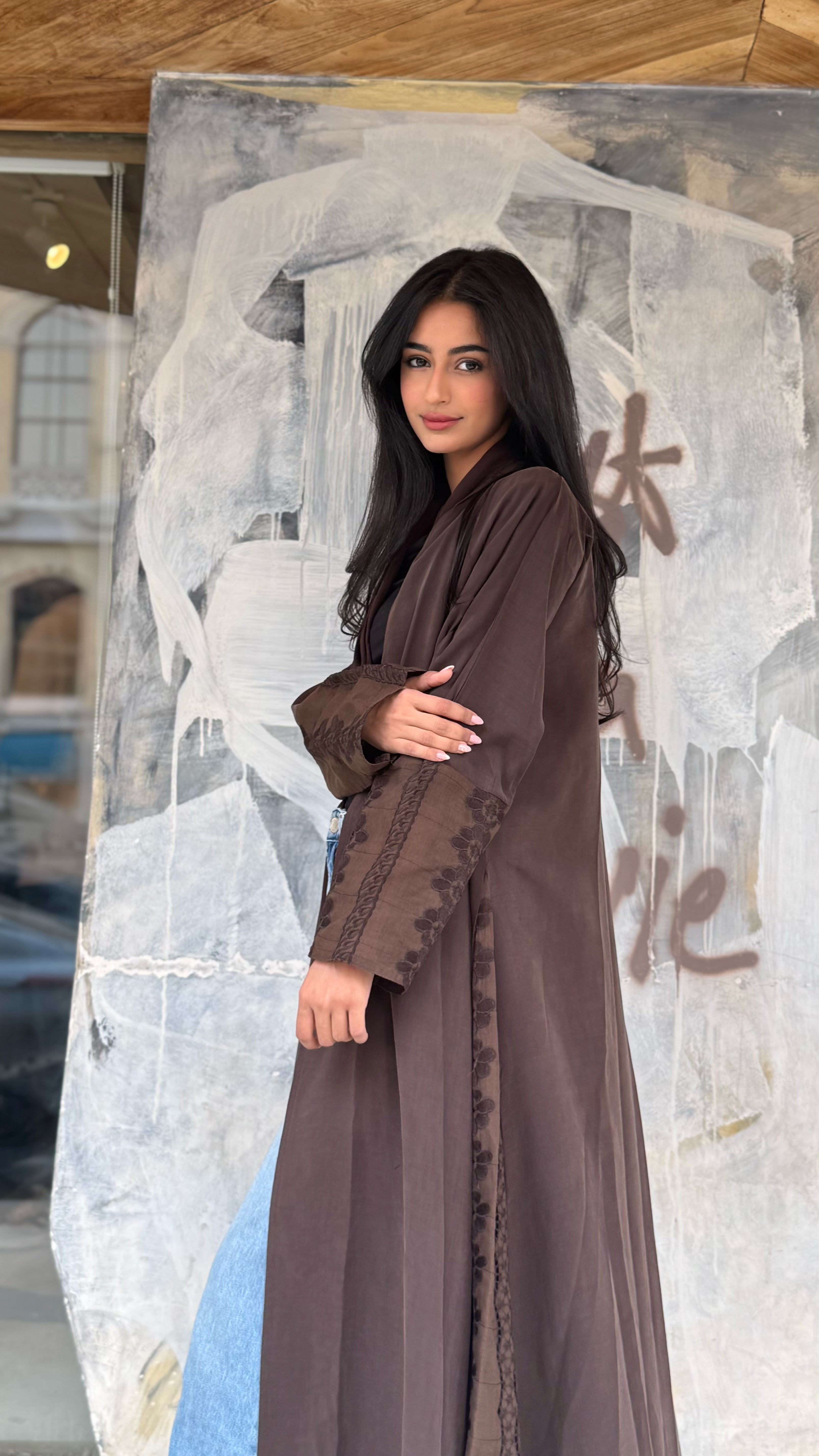 MW645 - Light Crepe Standing with Jacquard Half-Cloche