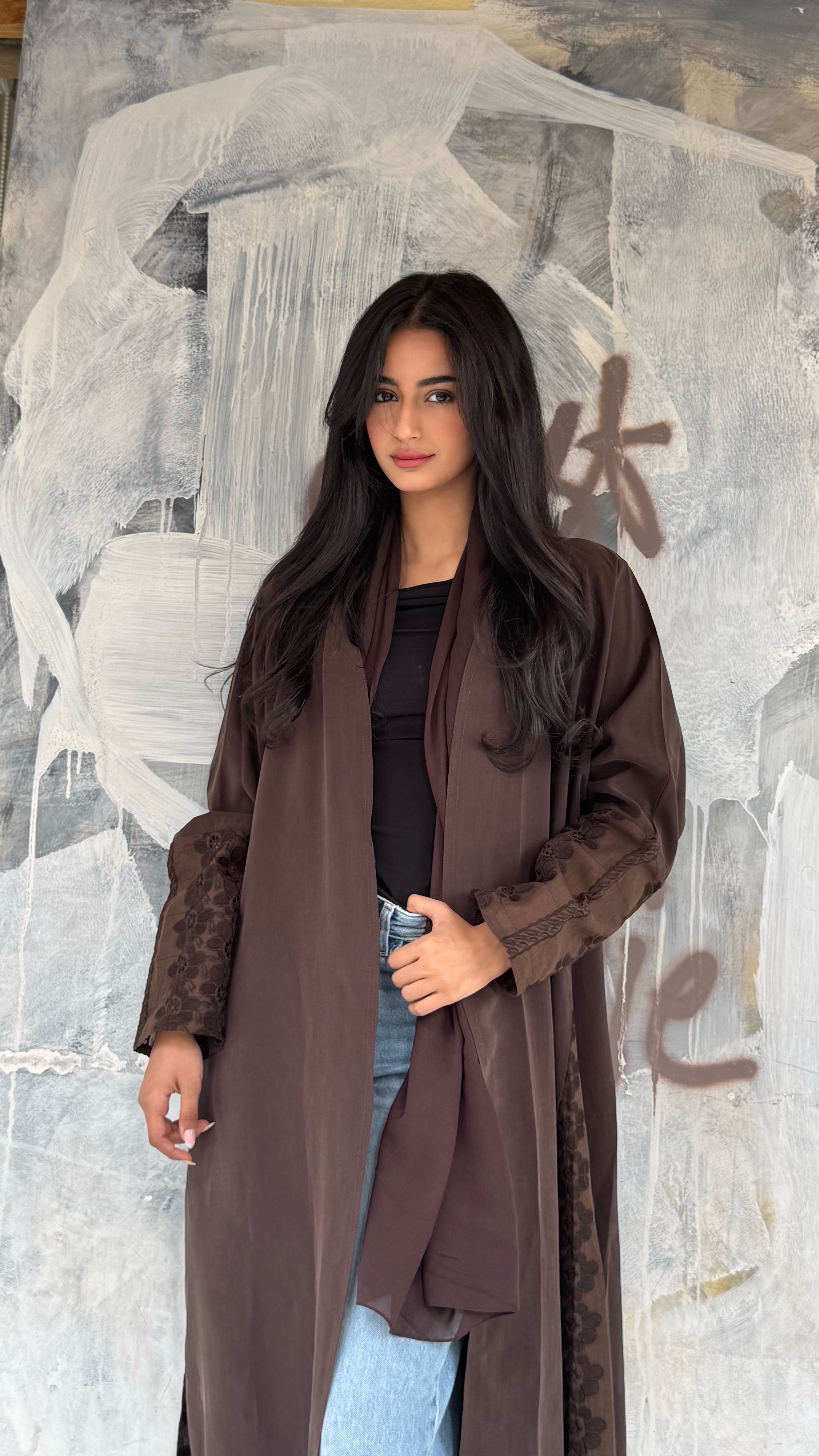 MW645 - Light Crepe Standing with Jacquard Half-Cloche