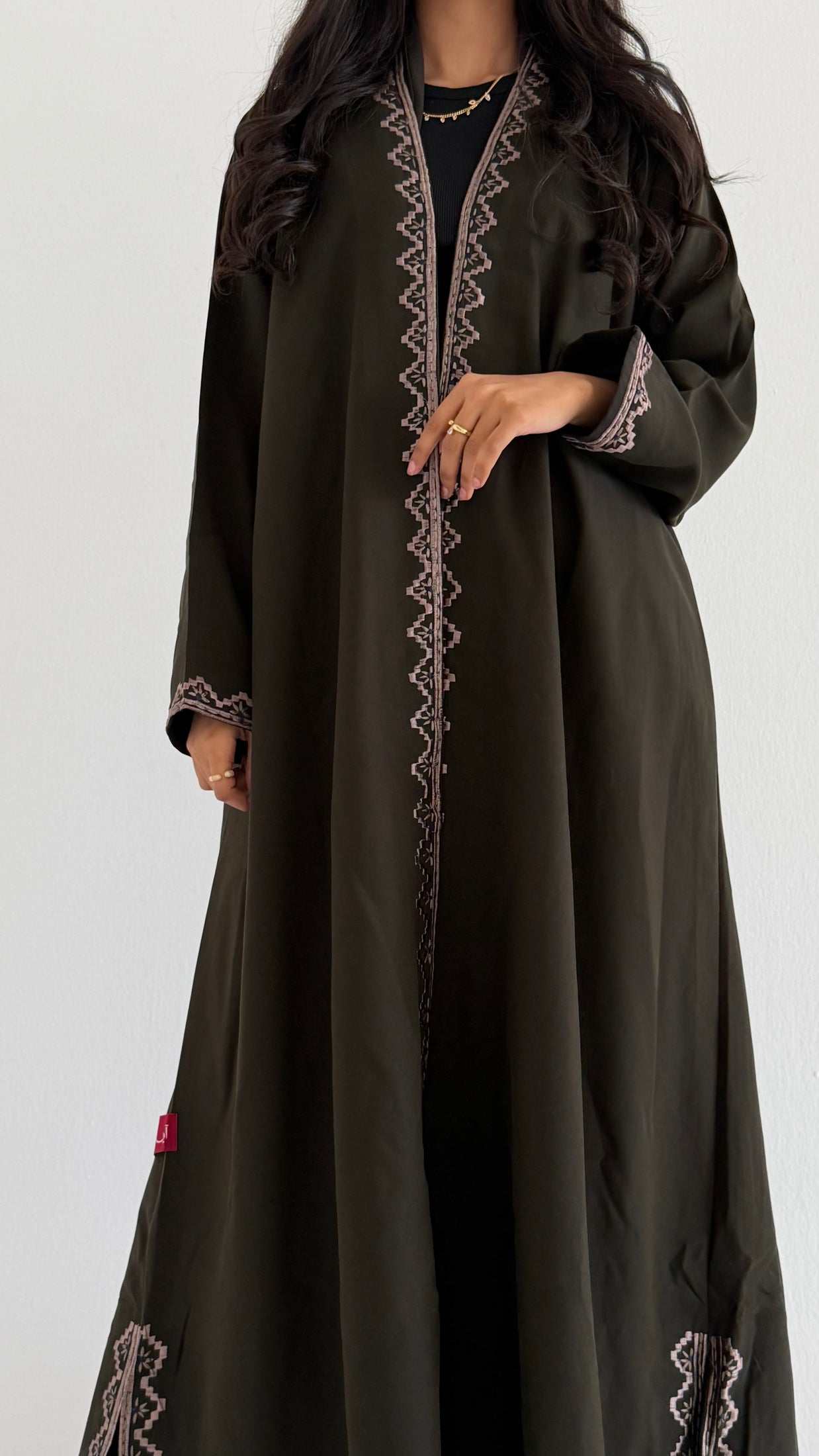 MWT683 - عباية زيتي تطريز - Aya