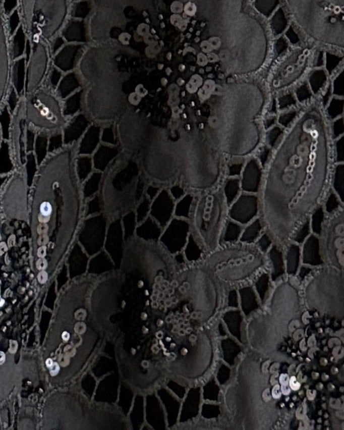 MWT2016 - عباية العيد كريب اسود مع دانتيل مورد - Aya