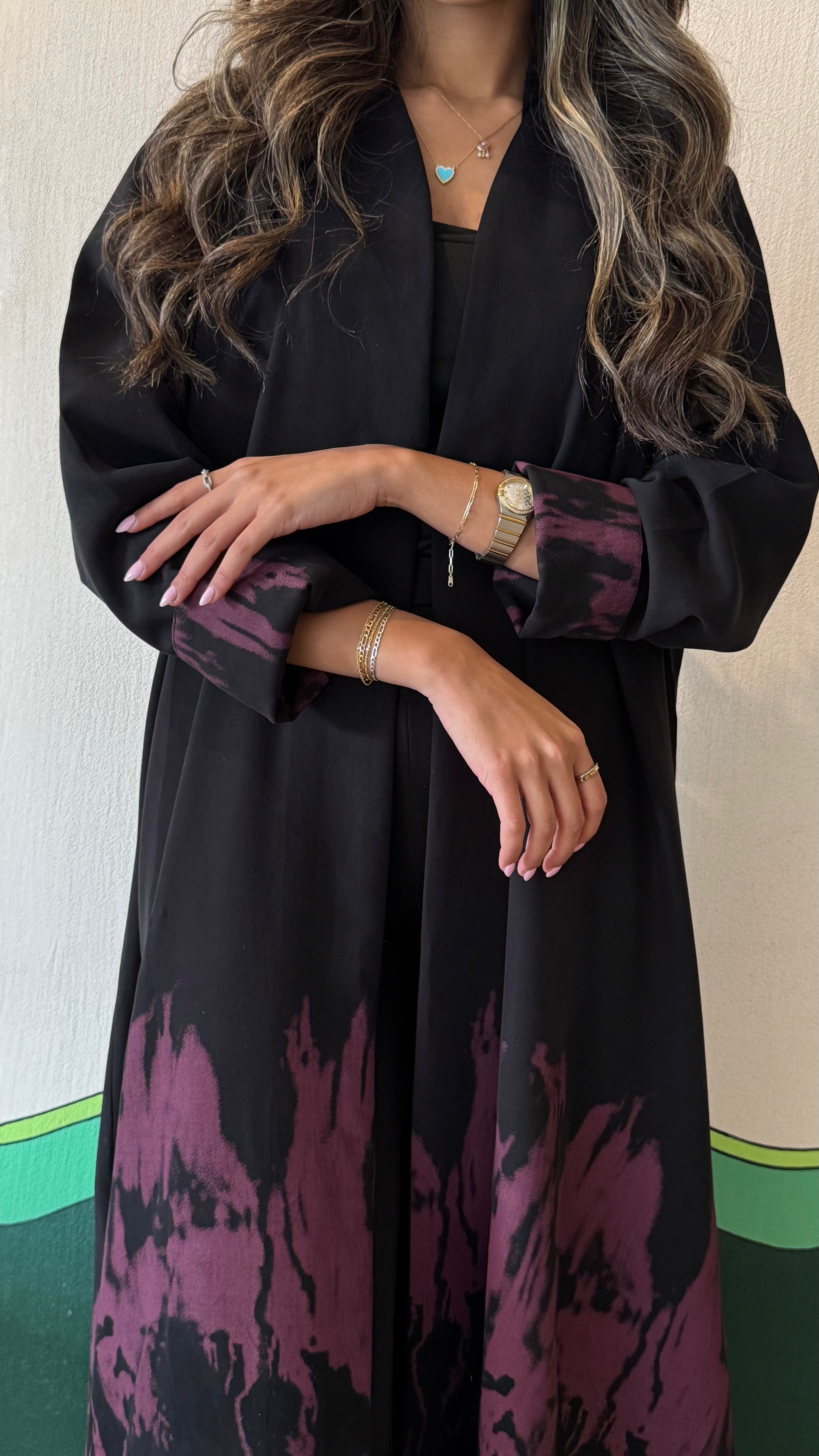 MW645 - Light Crepe Standing with Jacquard Half-Cloche