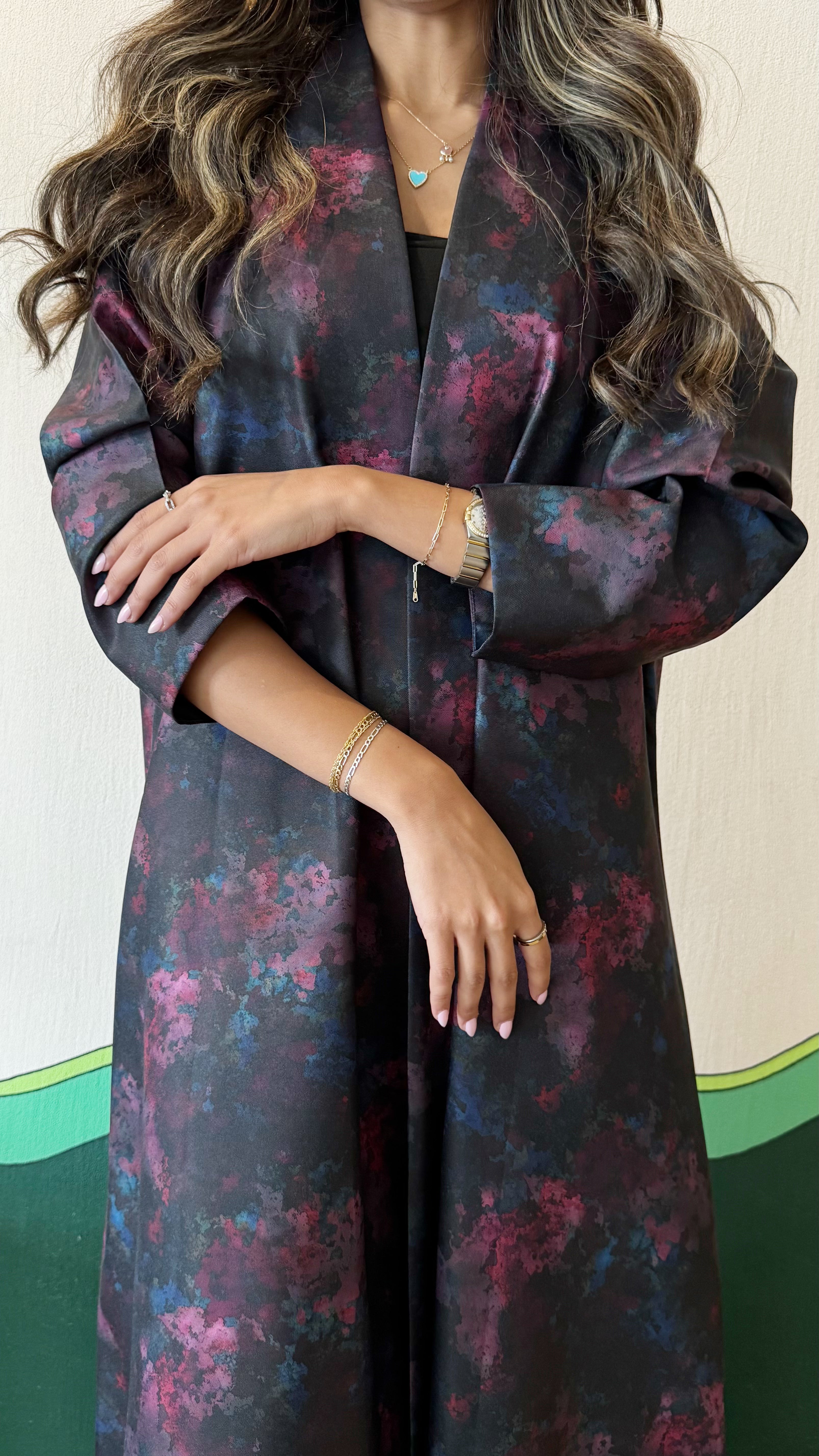MW645 - Light Crepe Standing with Jacquard Half-Cloche