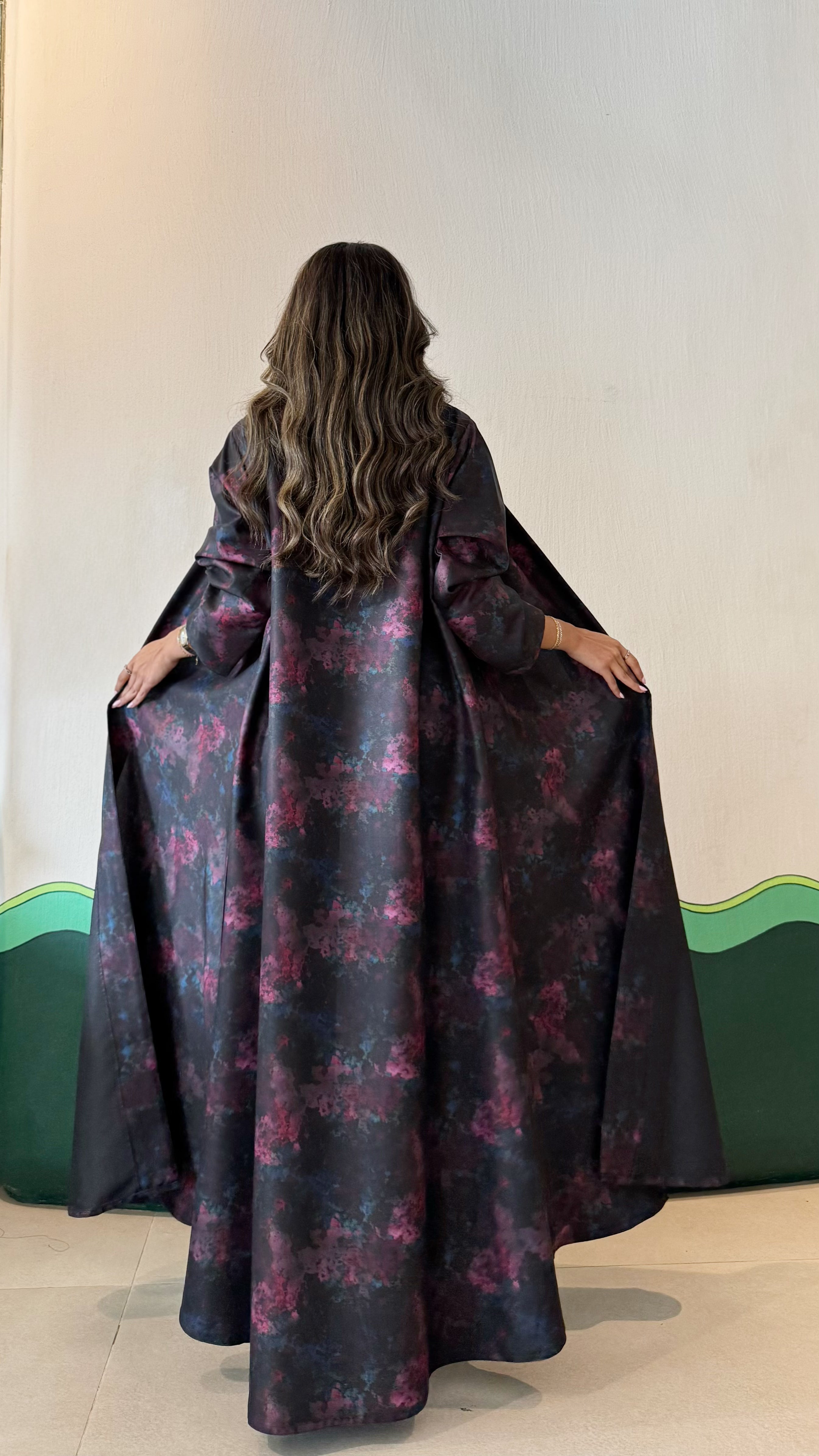 MW645 - Light Crepe Standing with Jacquard Half-Cloche