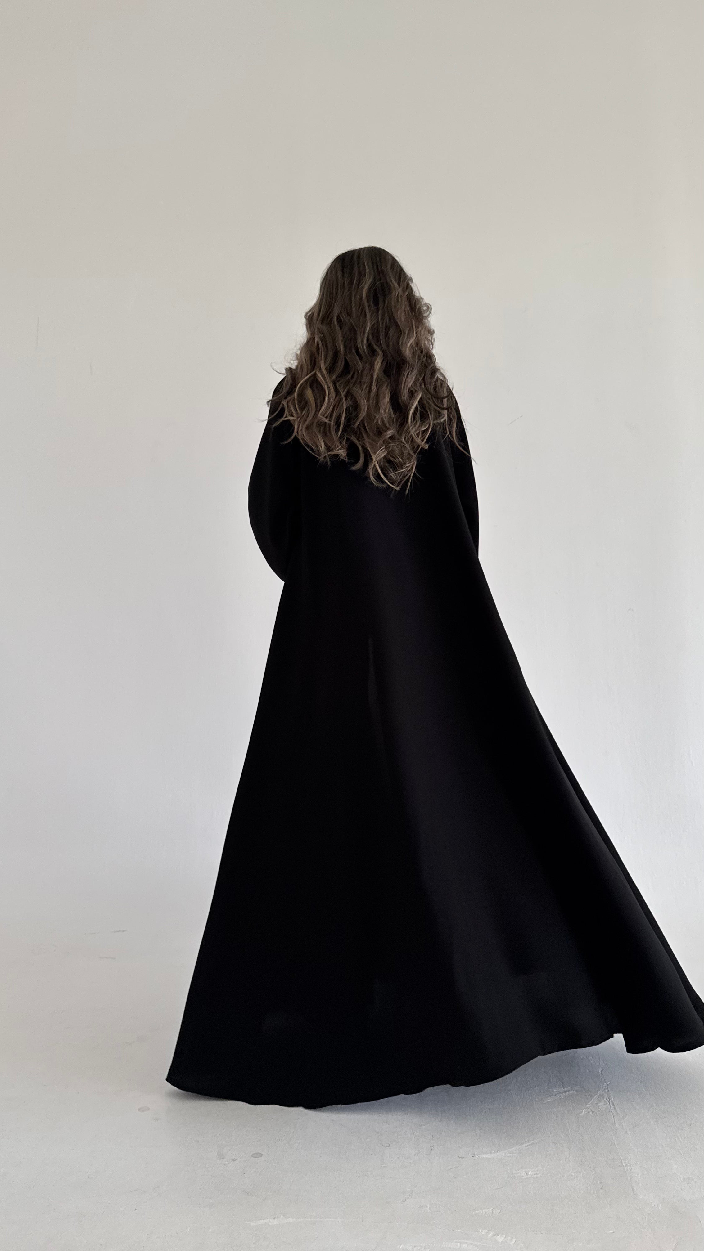 MW1553 - Black Elegance | عباية اسود مطرز اسود