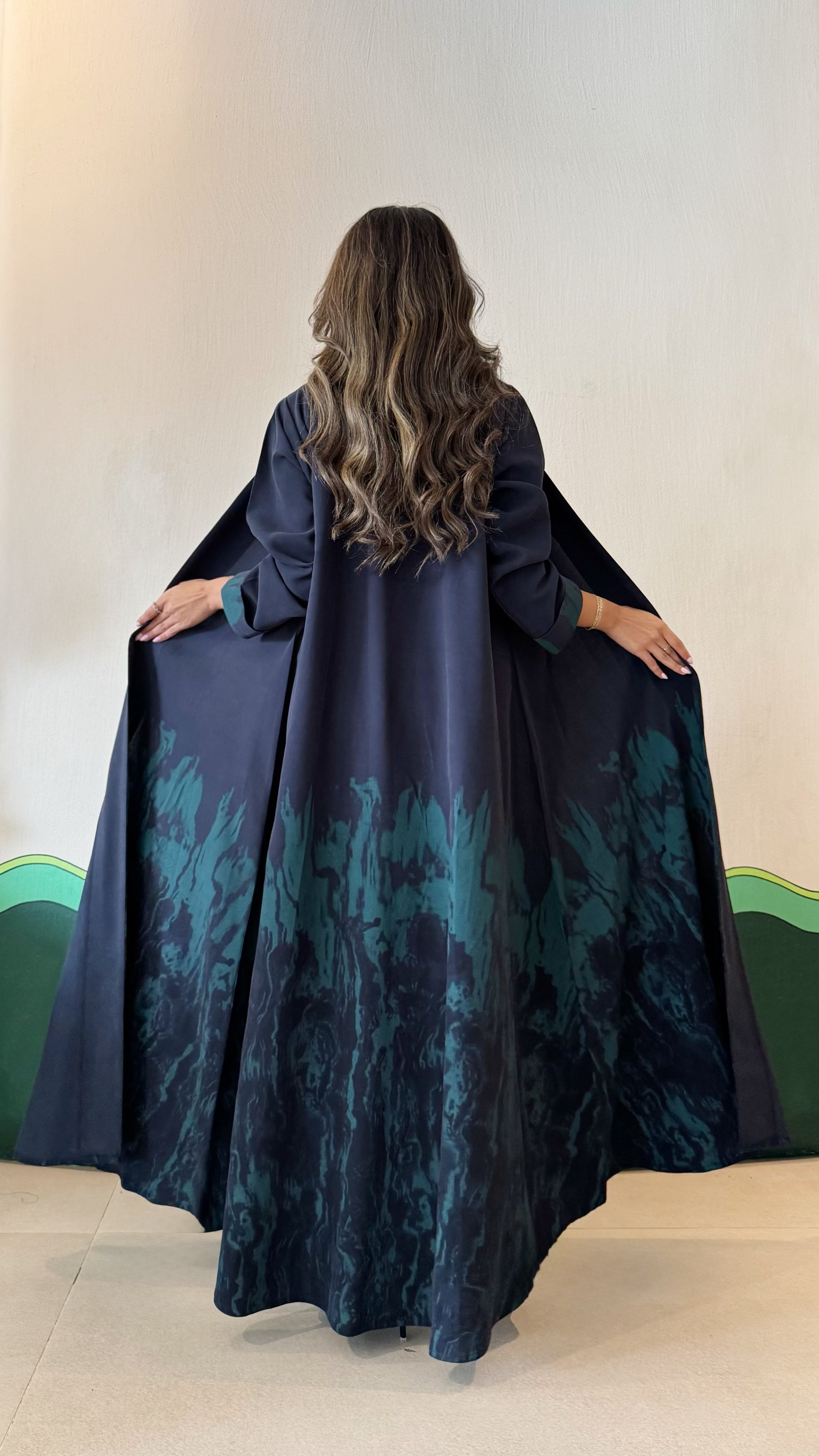 MW645 - Light Crepe Standing with Jacquard Half-Cloche