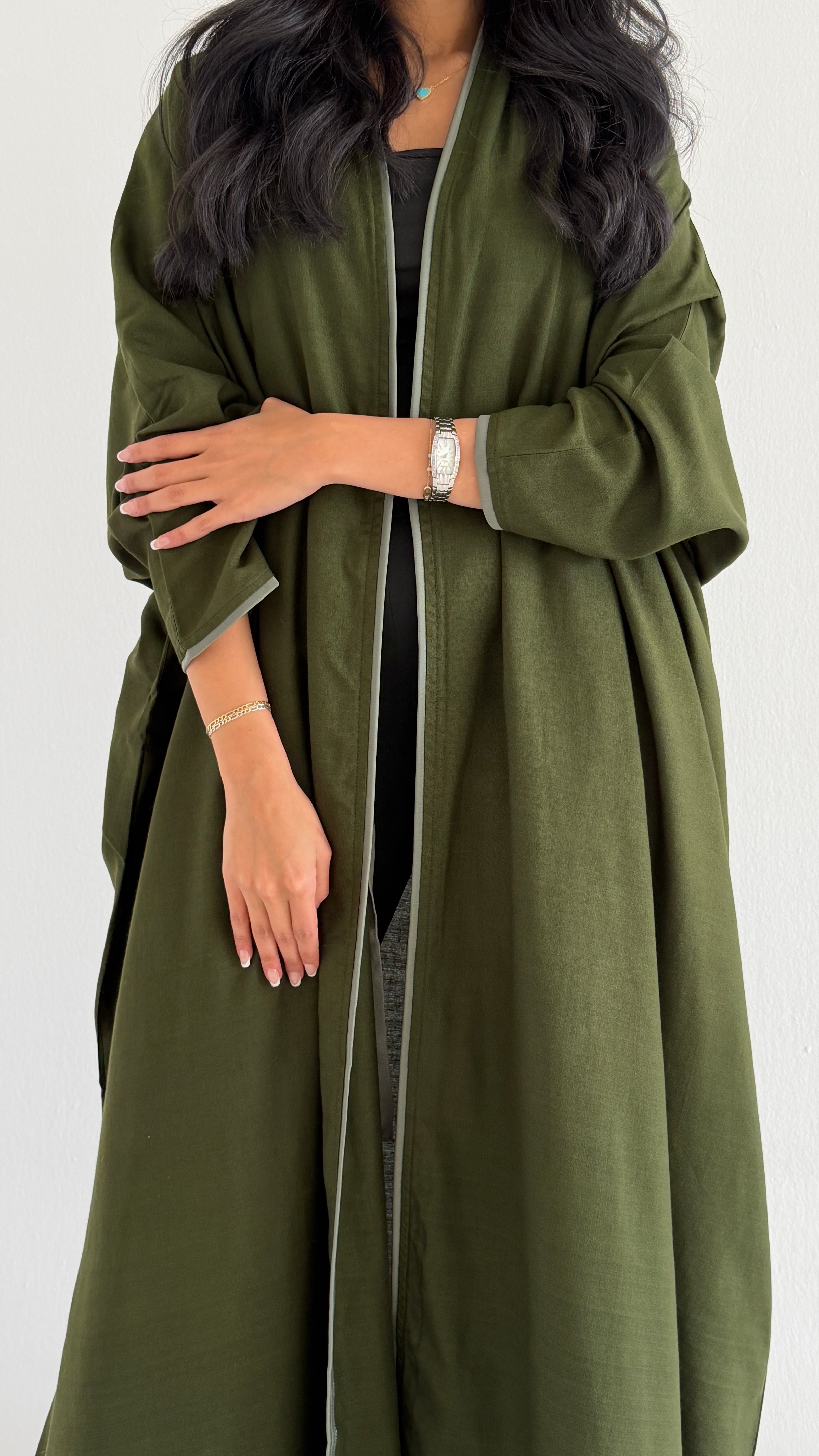 MWT2002 - عبايه لنن اخضر فاتح نص بشت - Aya