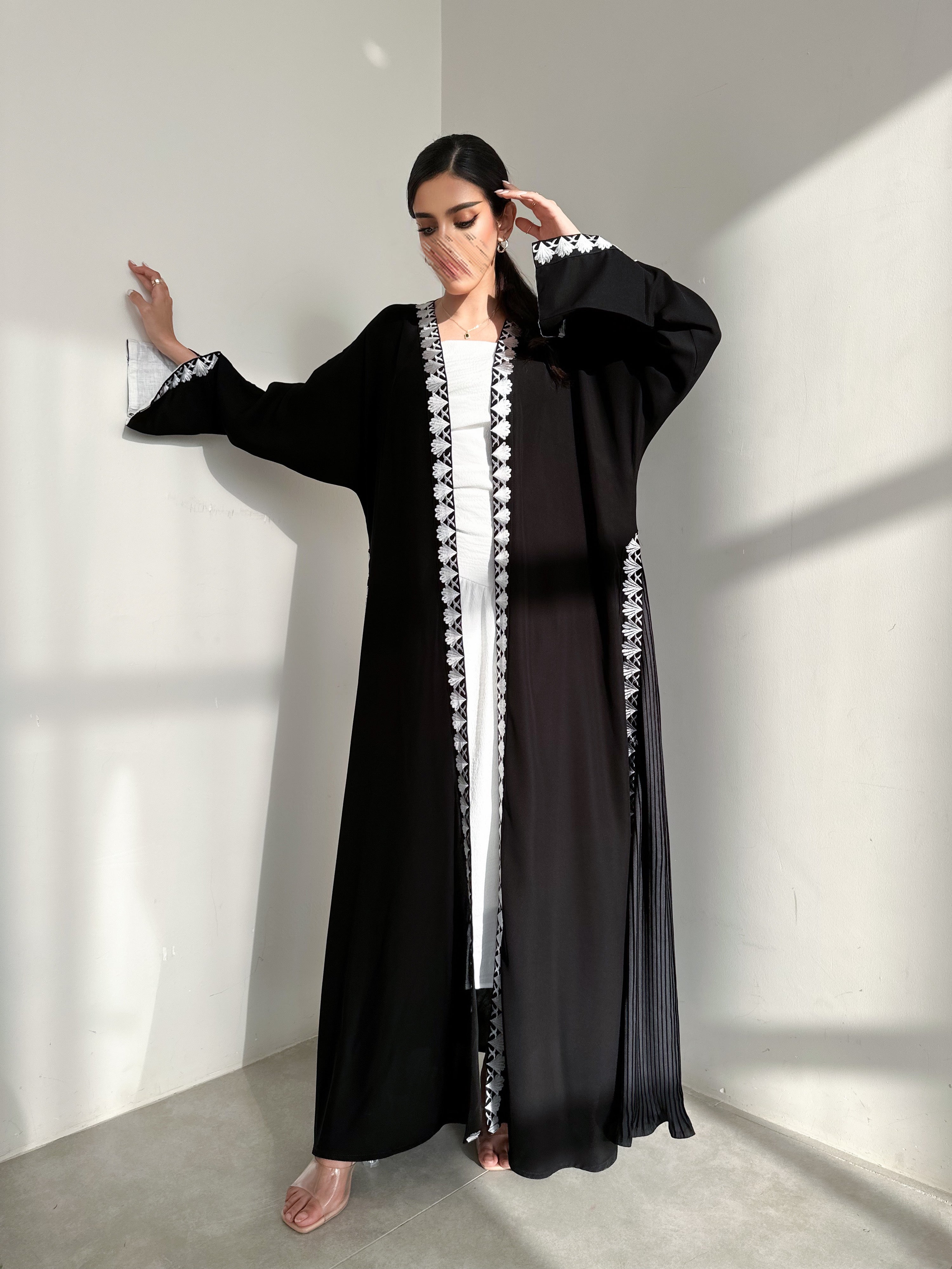 MW845 - سيراميك نص كلوش كسرات على الجنب - Aya
