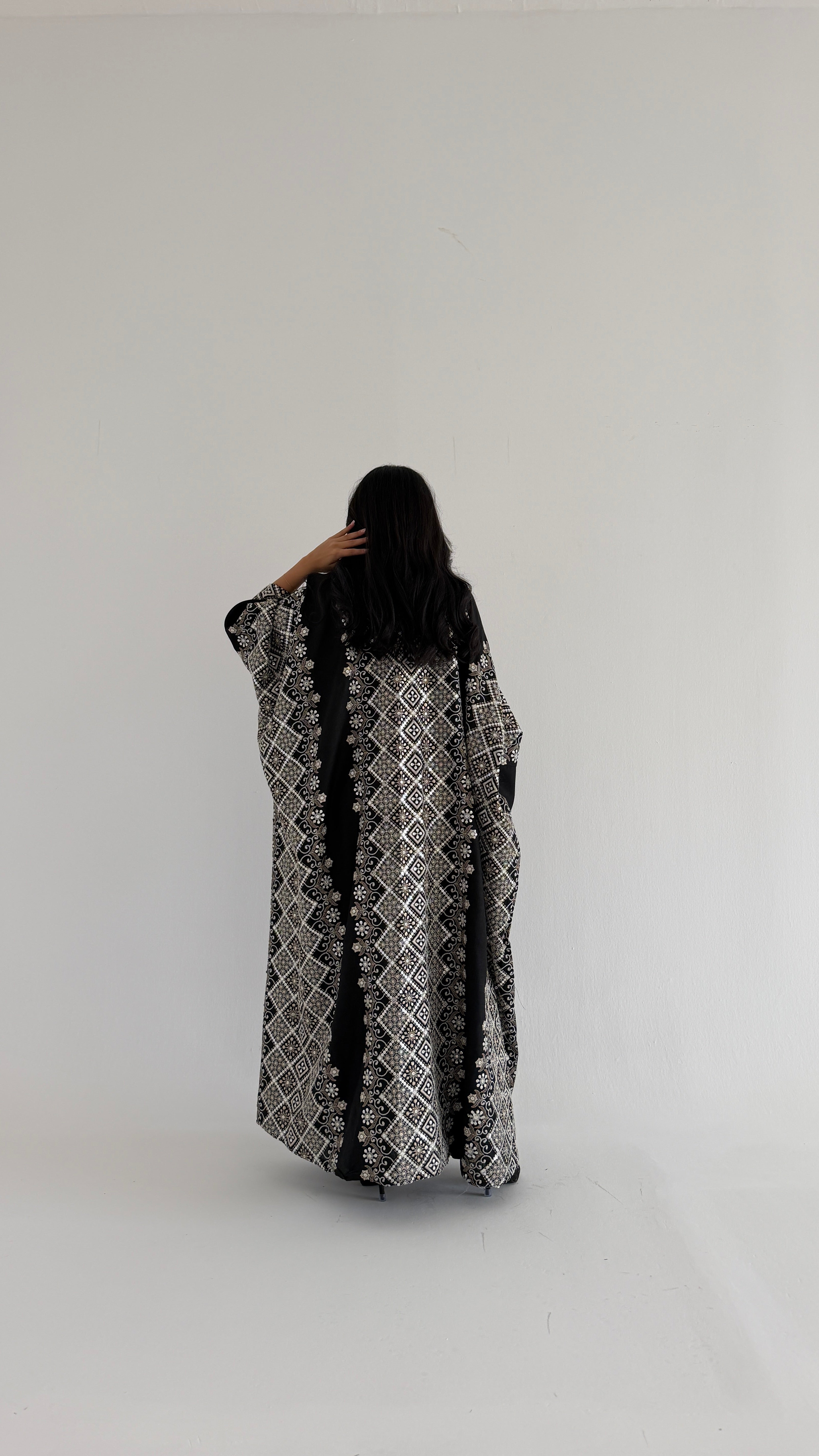 MWT799 - عبايه لنن بتطريز رمضاني - Aya