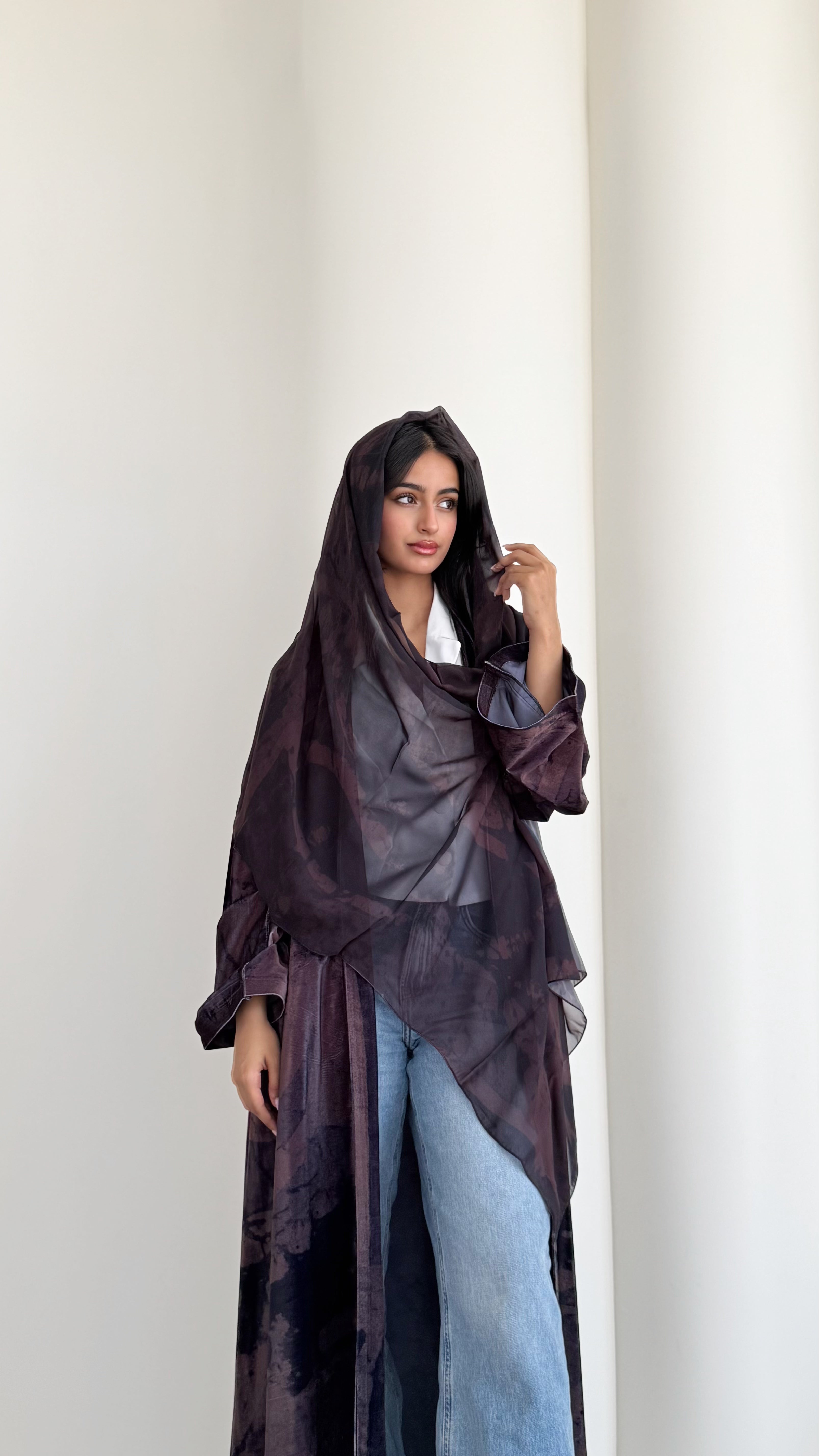 MW645 - Light Crepe Standing with Jacquard Half-Cloche