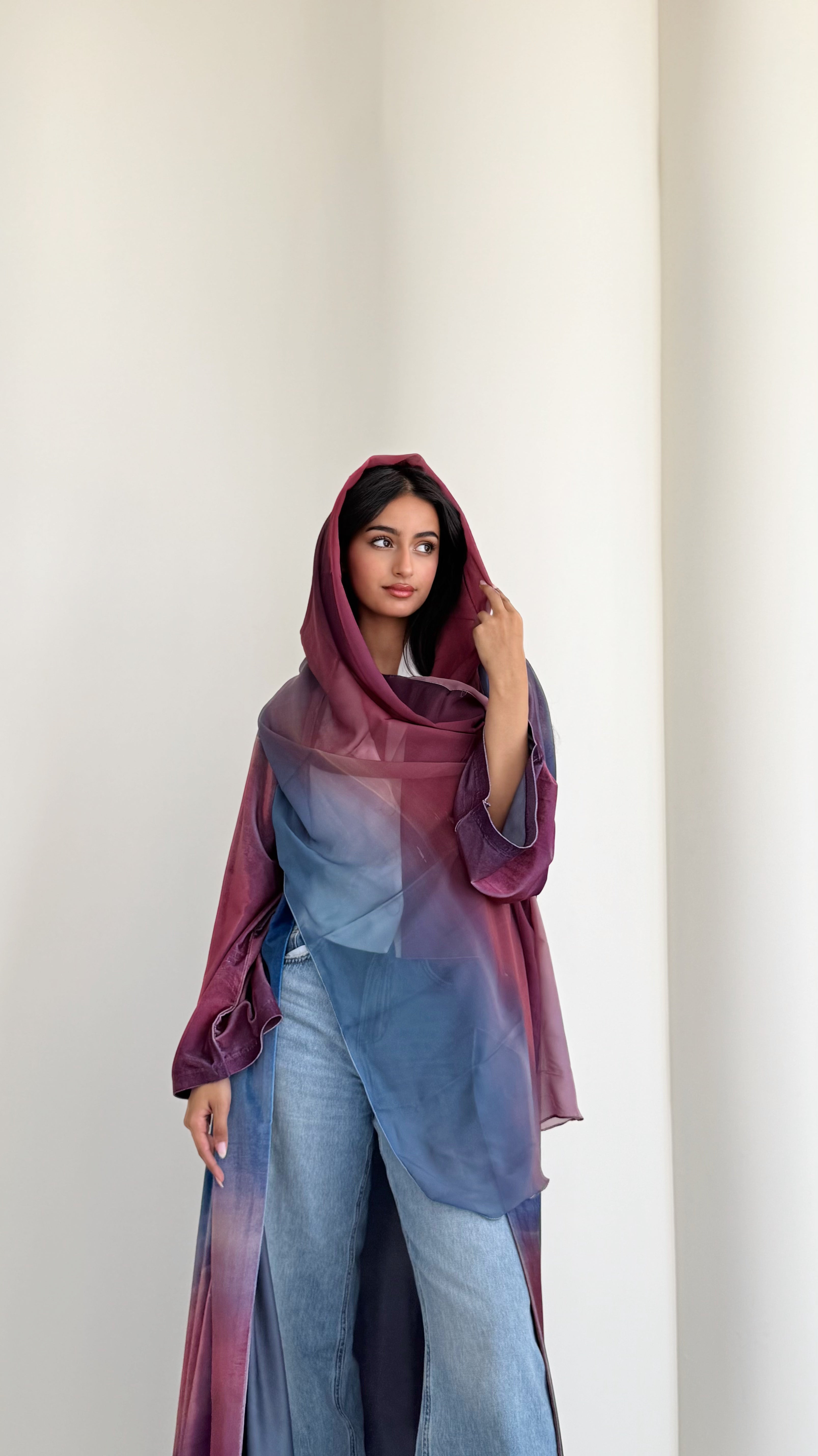 MW645 - Light Crepe Standing with Jacquard Half-Cloche