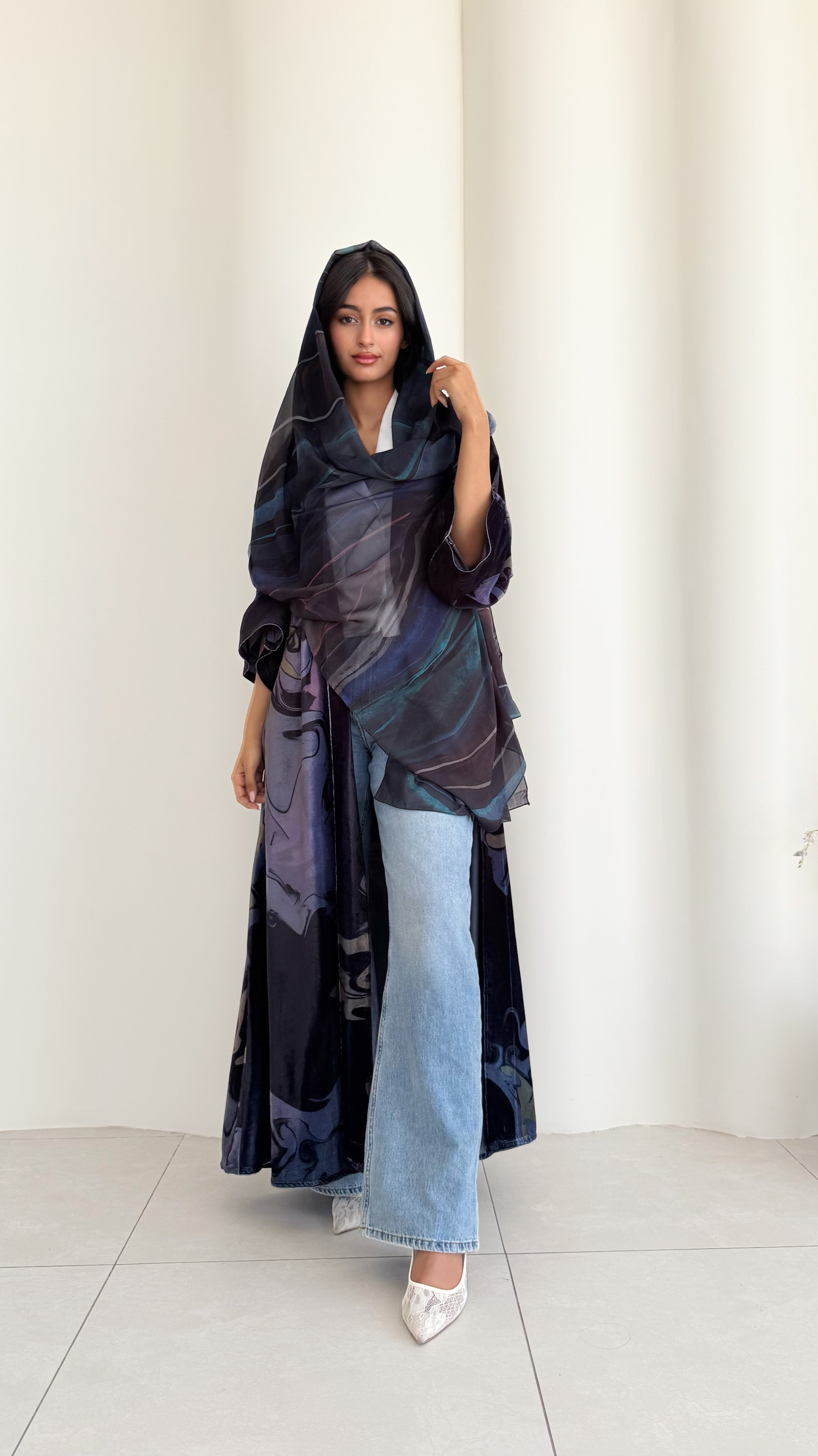 MWT622- عباية مخمل طباعة