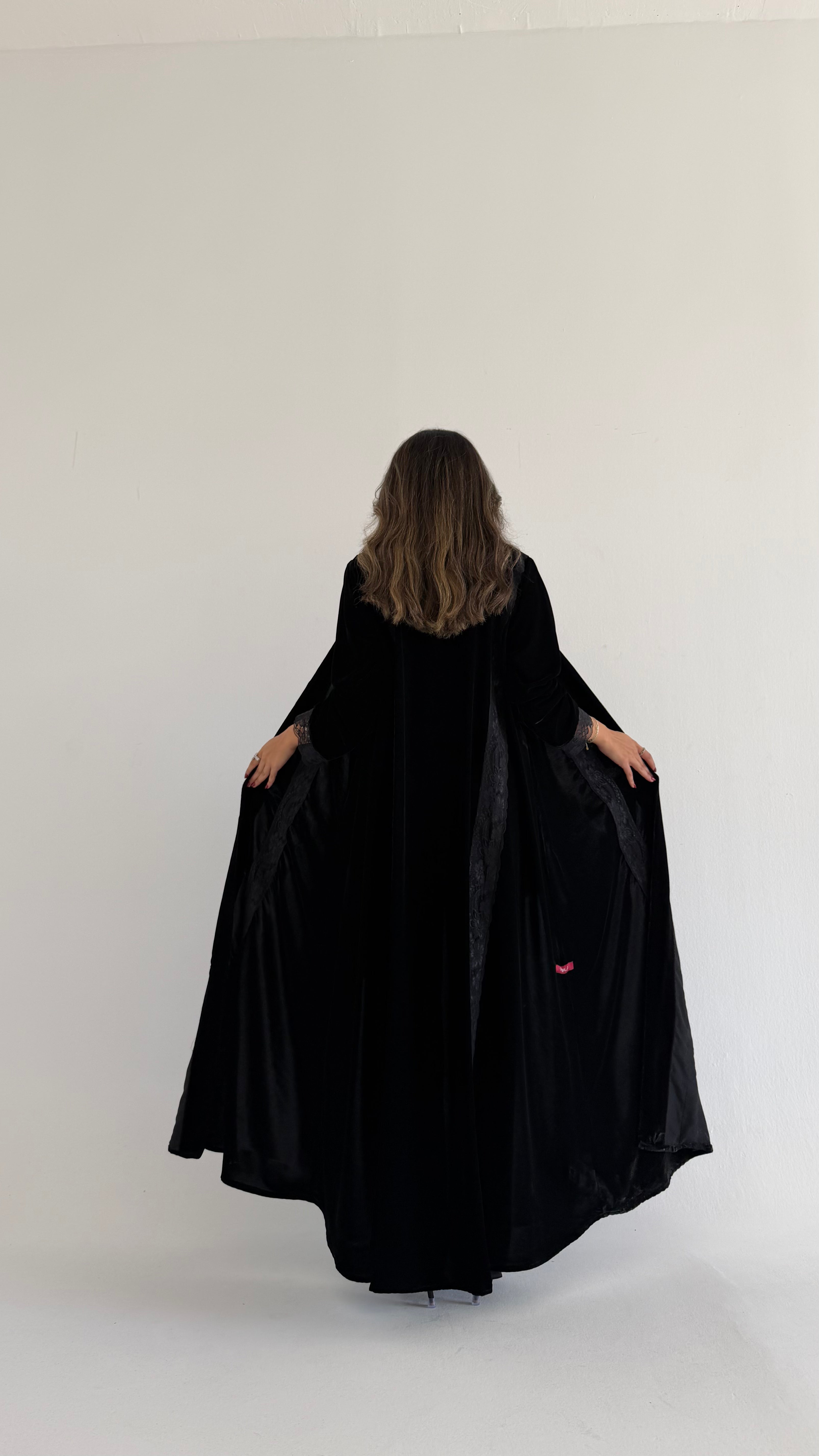 MW645 - Light Crepe Standing with Jacquard Half-Cloche