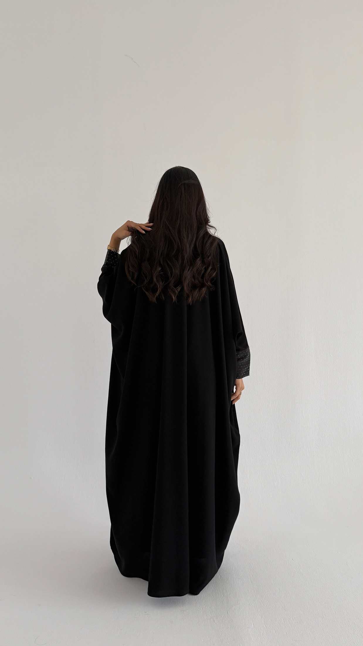 MWT1167 - عباية بتدخيلة شيفون لمعة - Aya