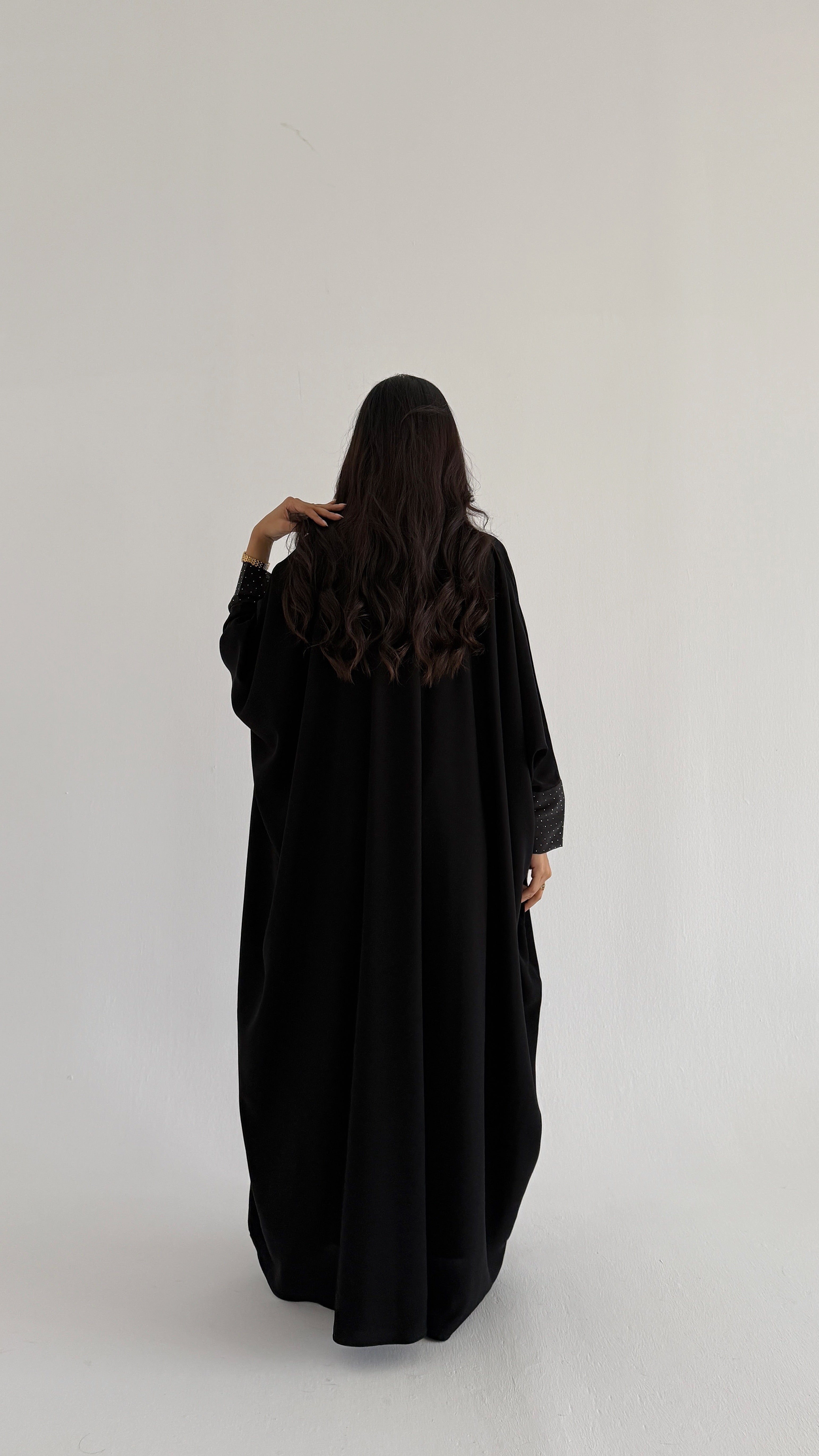 MWT1167 - عباية بتدخيلة شيفون لمعة - Aya