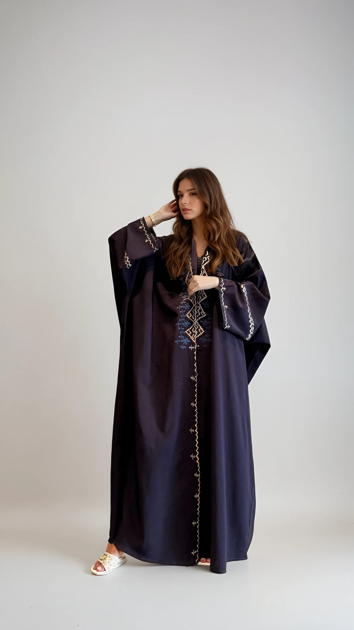 MWT364 - عباية موفي تطريز - Aya