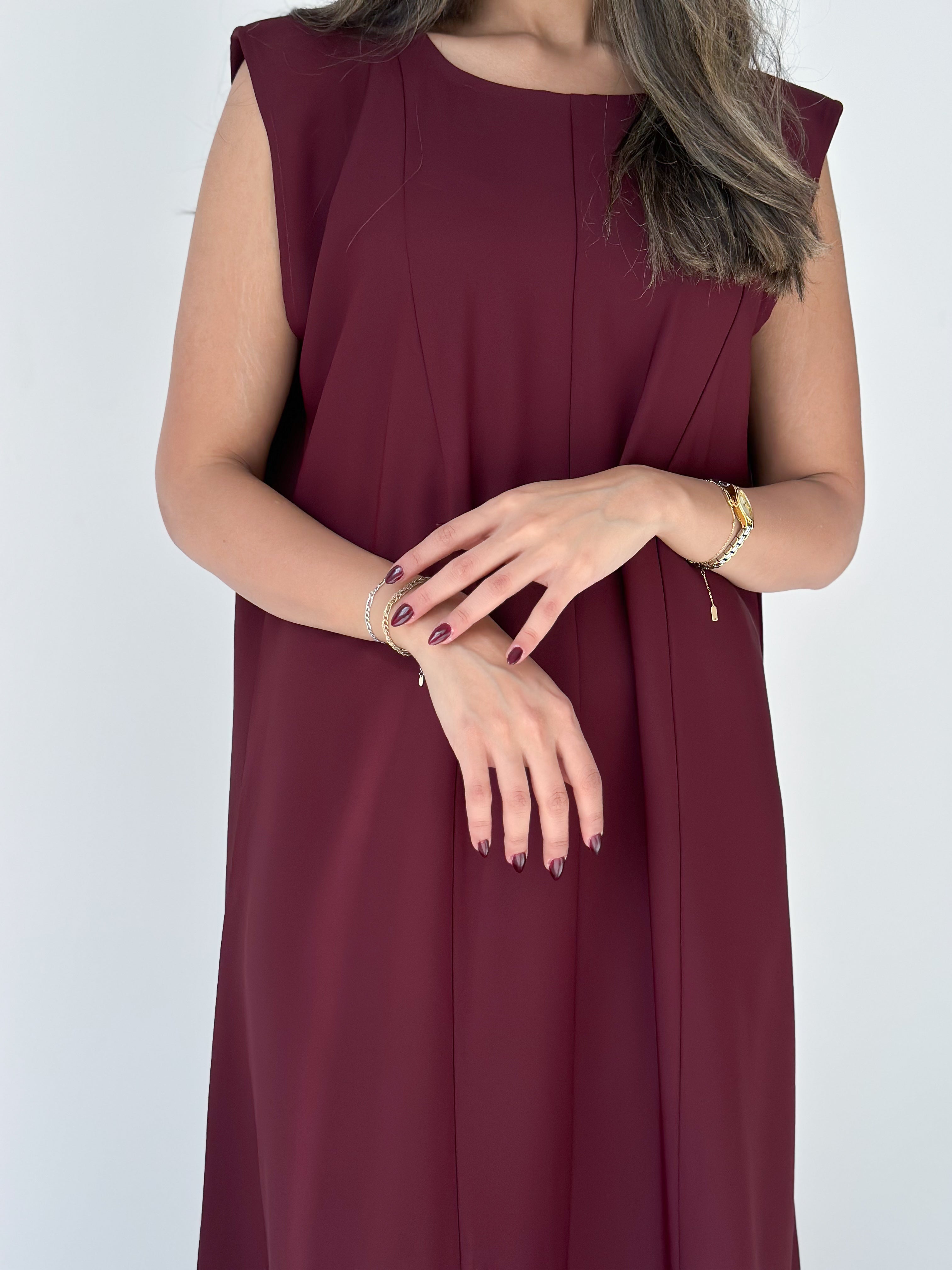 MW645 - Light Crepe Standing with Jacquard Half-Cloche