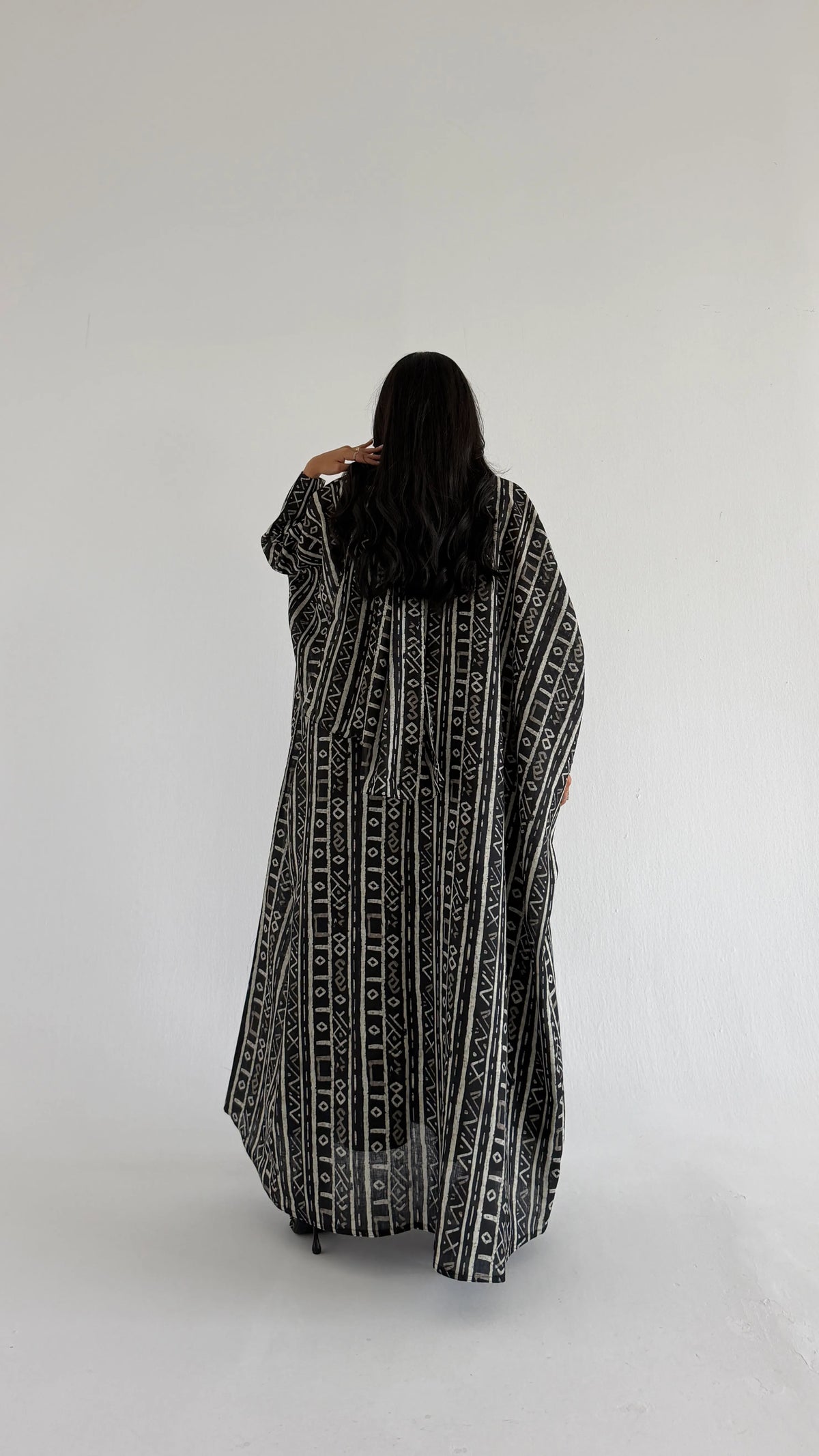 MWT1281 - عباية طباعة لينن