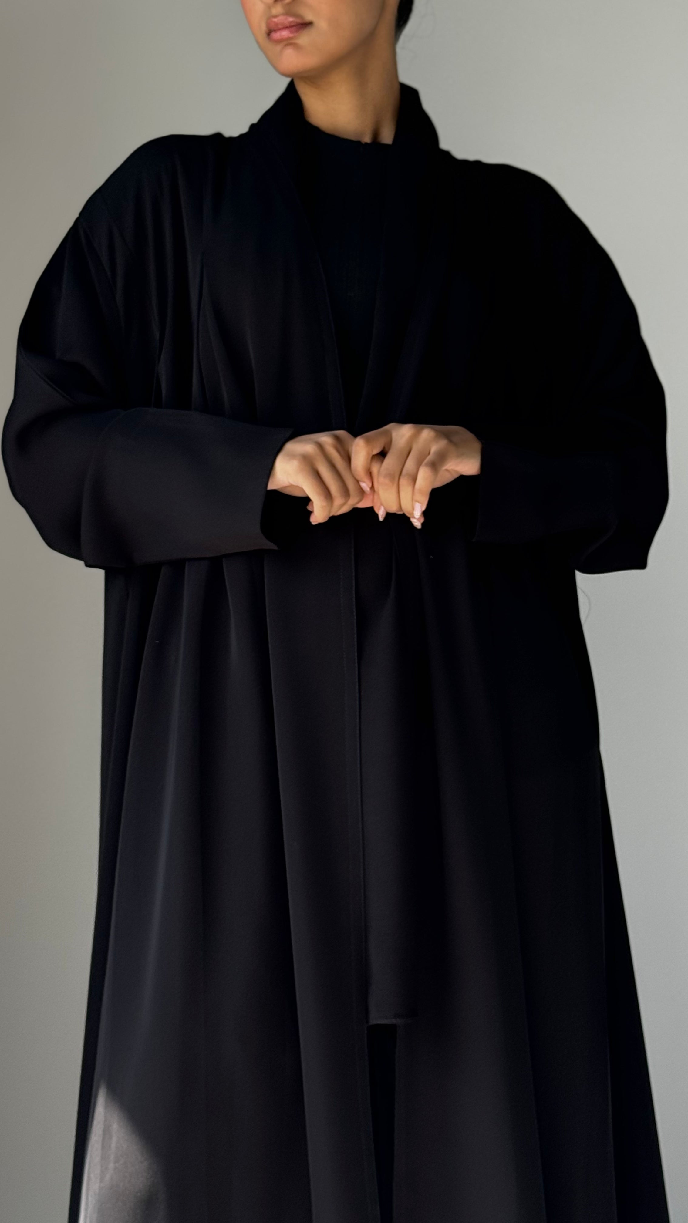 MW645 - Light Crepe Standing with Jacquard Half-Cloche