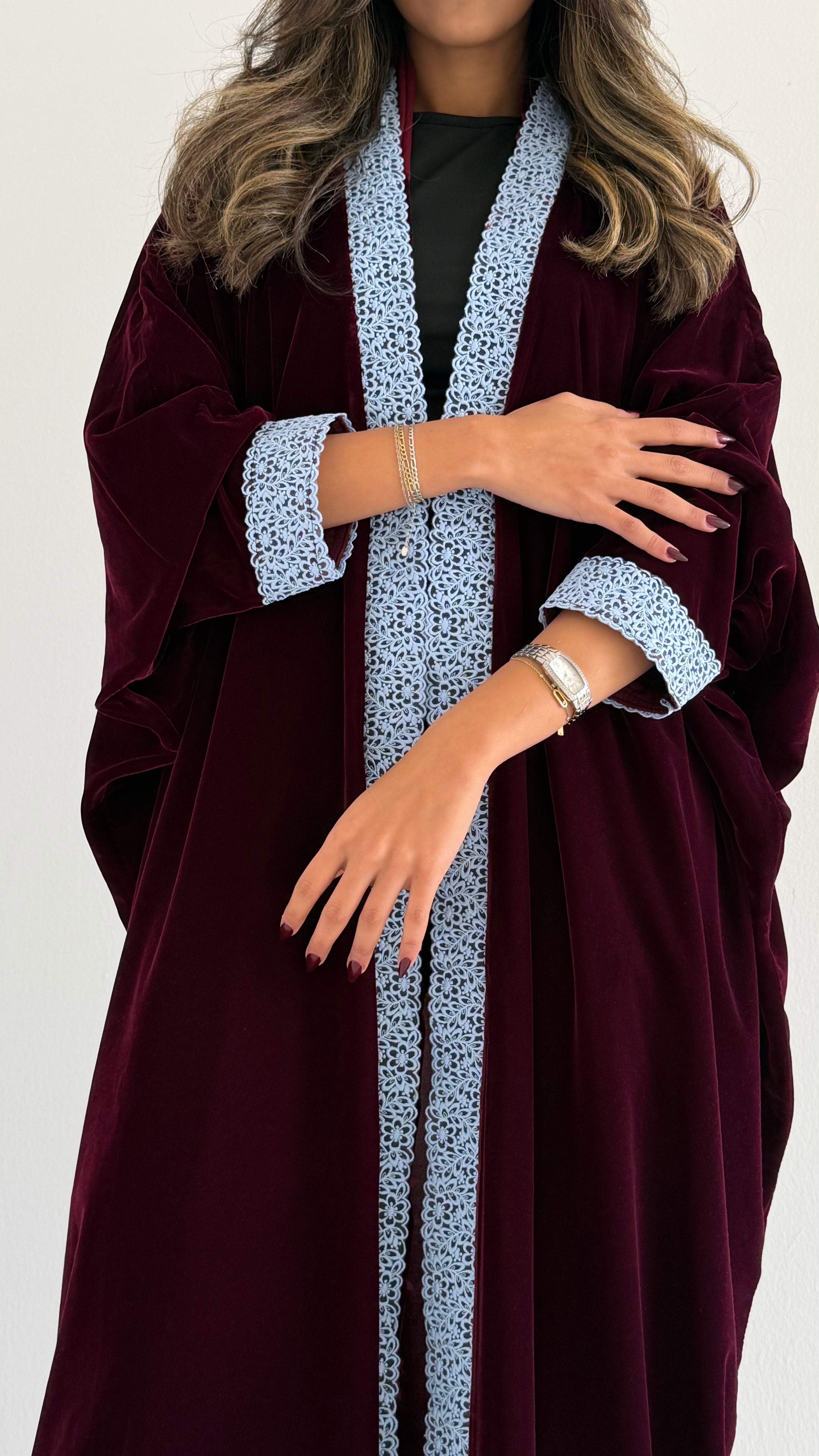 MW645 - Light Crepe Standing with Jacquard Half-Cloche