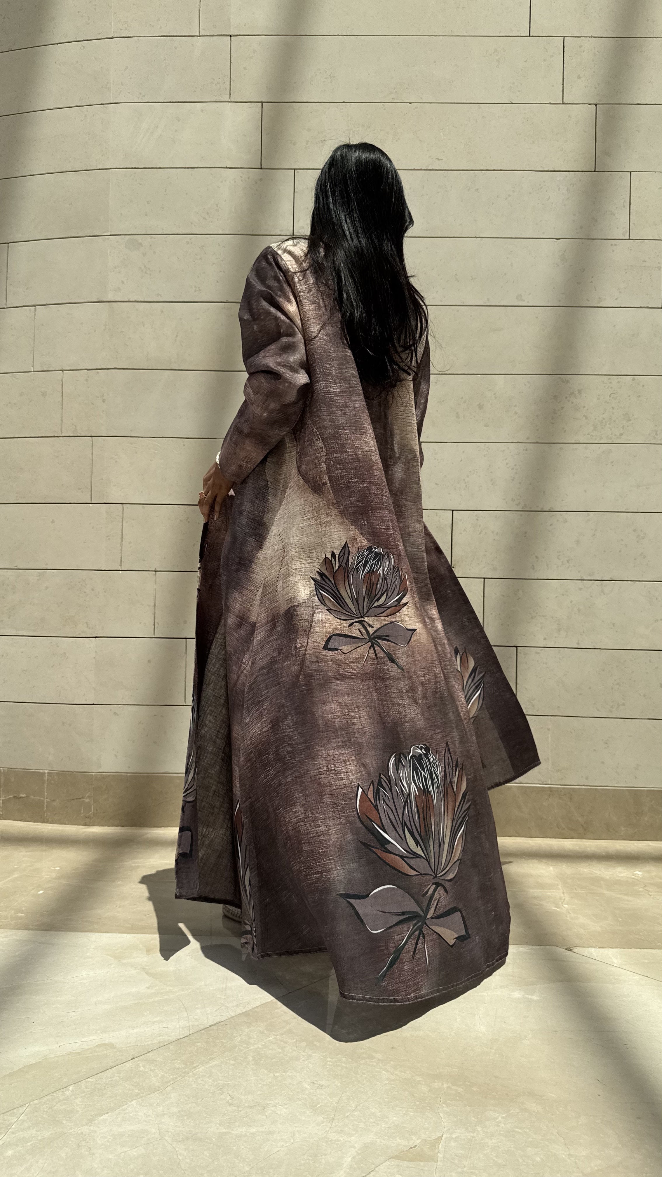 MW645 - Light Crepe Standing with Jacquard Half-Cloche